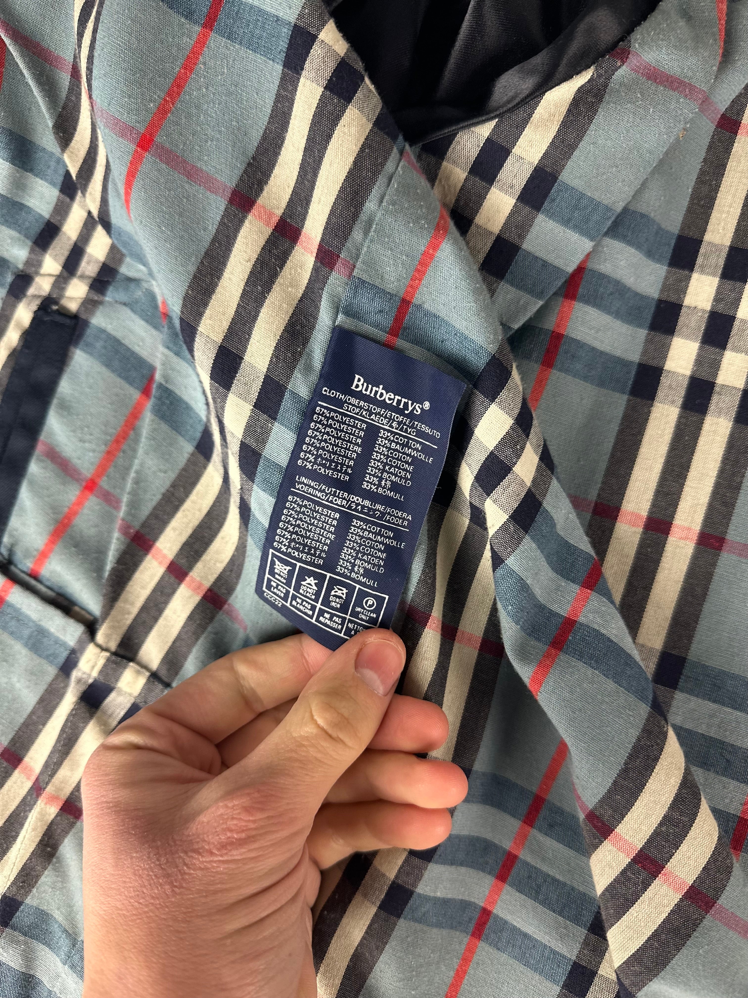 Burberrys Carcoat (48/M) including Inlet