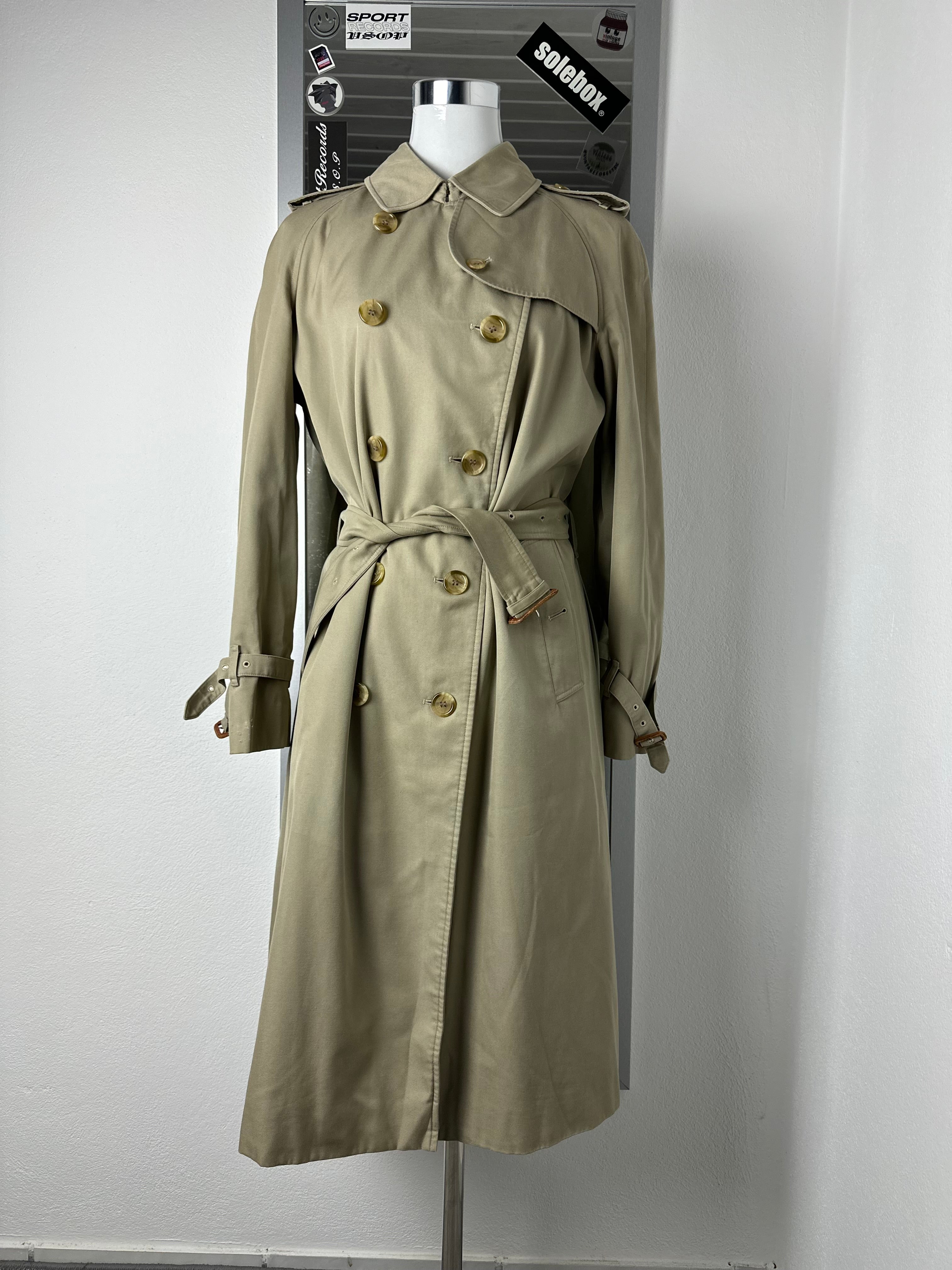 Burberrys Trenchcoat (14/L)