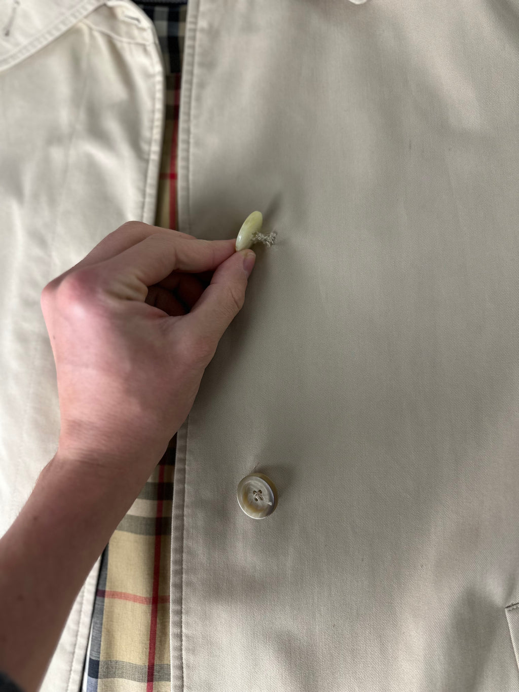 Burberrys Trenchcoat (10/S)
