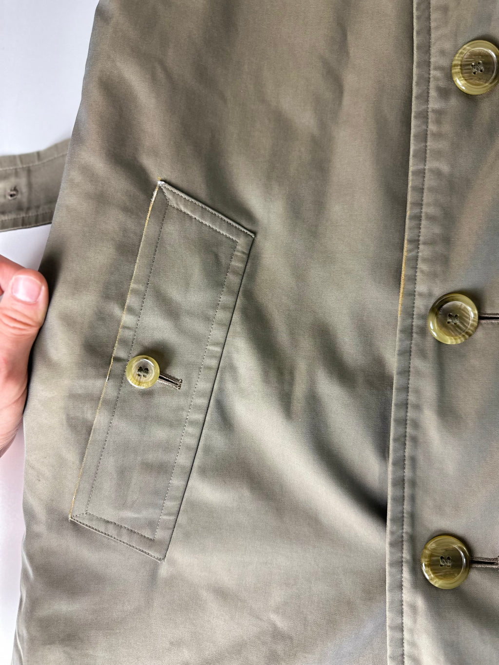 Burberrys Trenchcoat (52/L) including Inlet