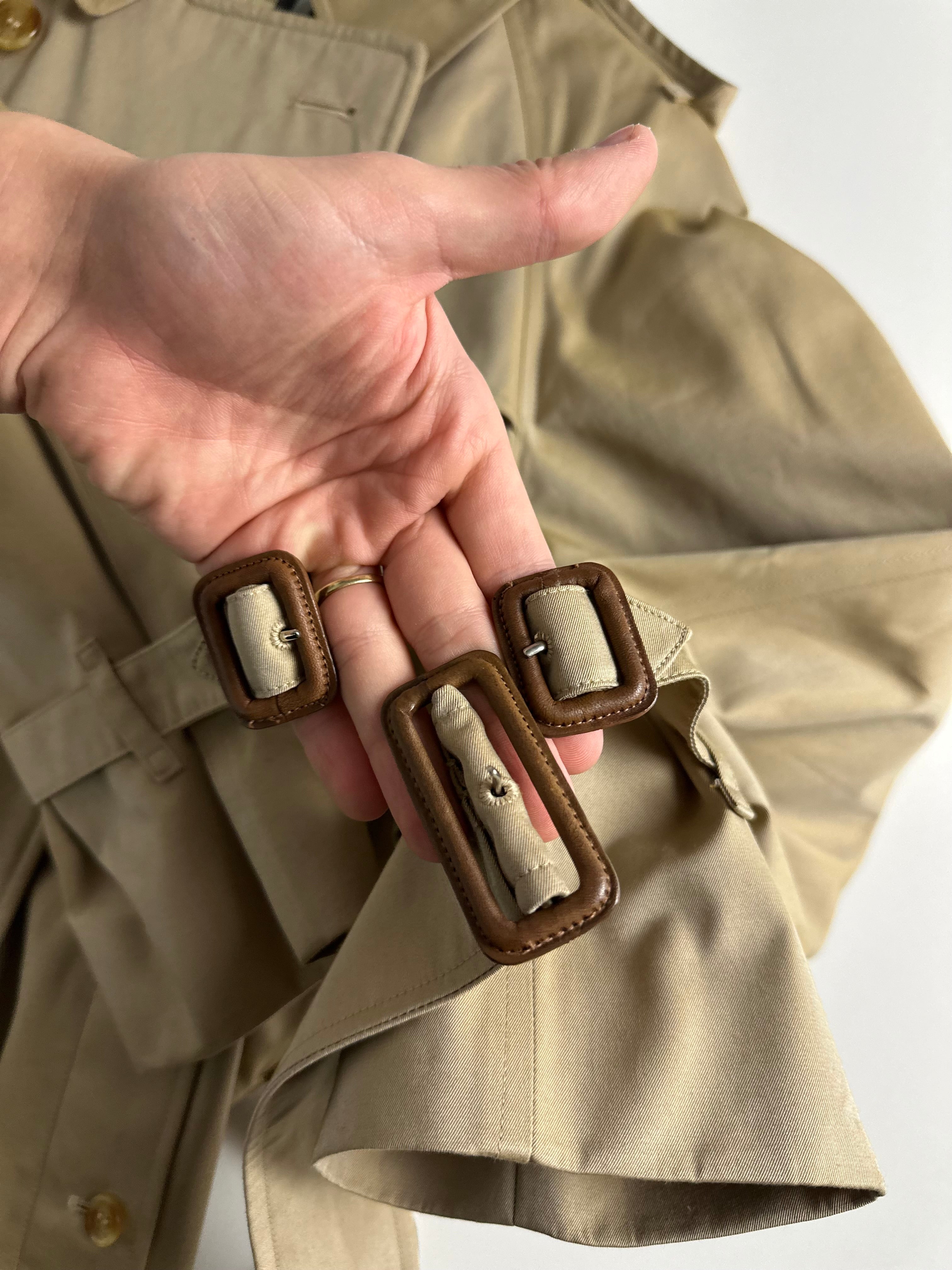 Burberrys Trenchcoat (12/M)