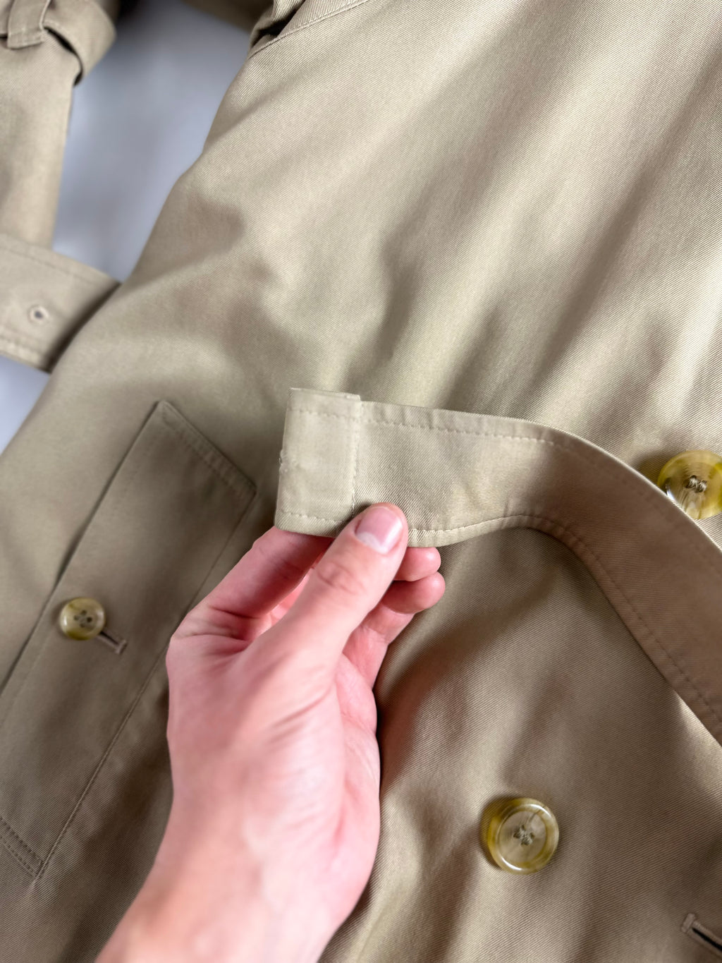 Burberrys Trenchcoat (14/L) including Inlet