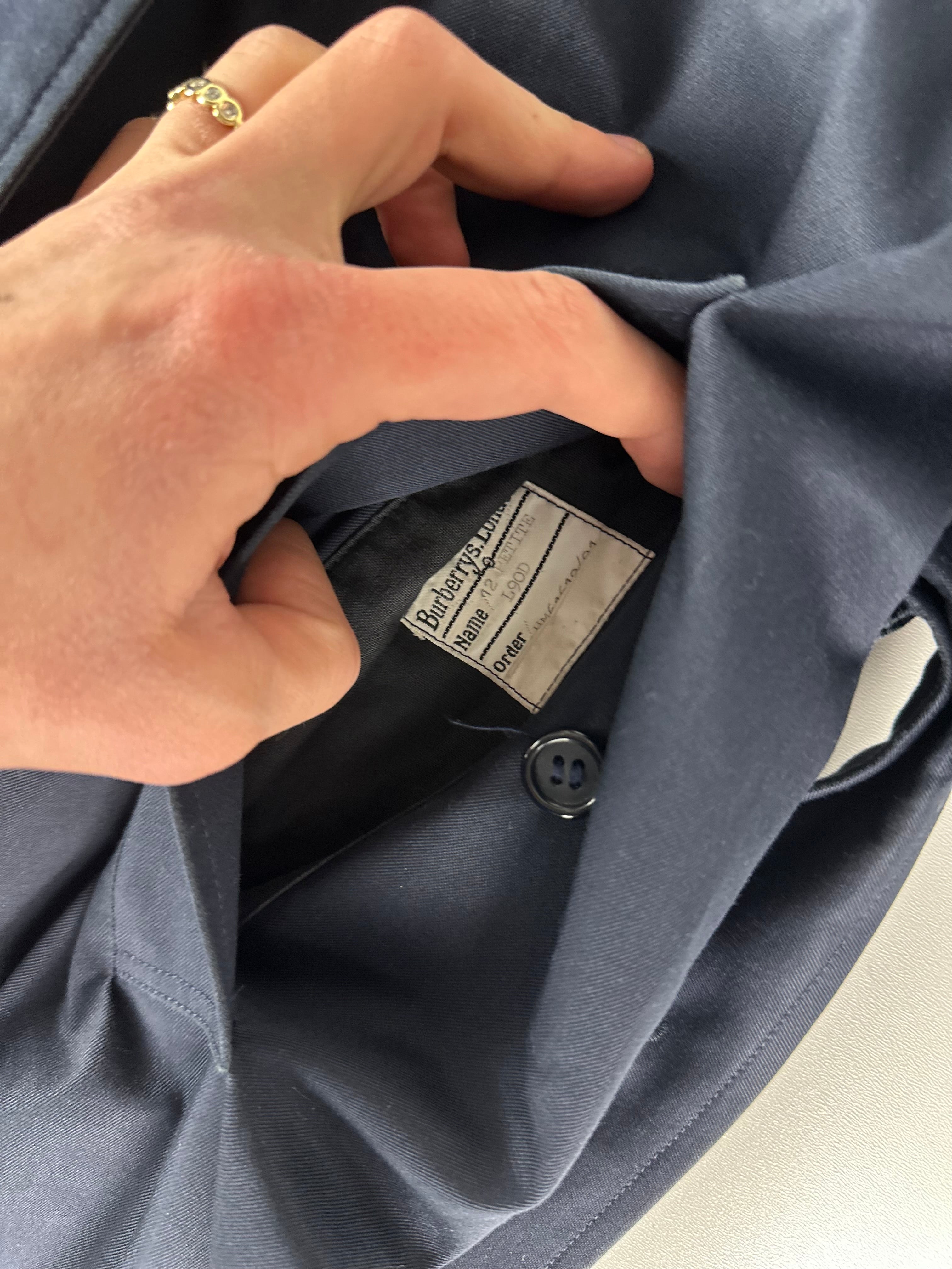 Burberrys Trenchcoat (12/M)