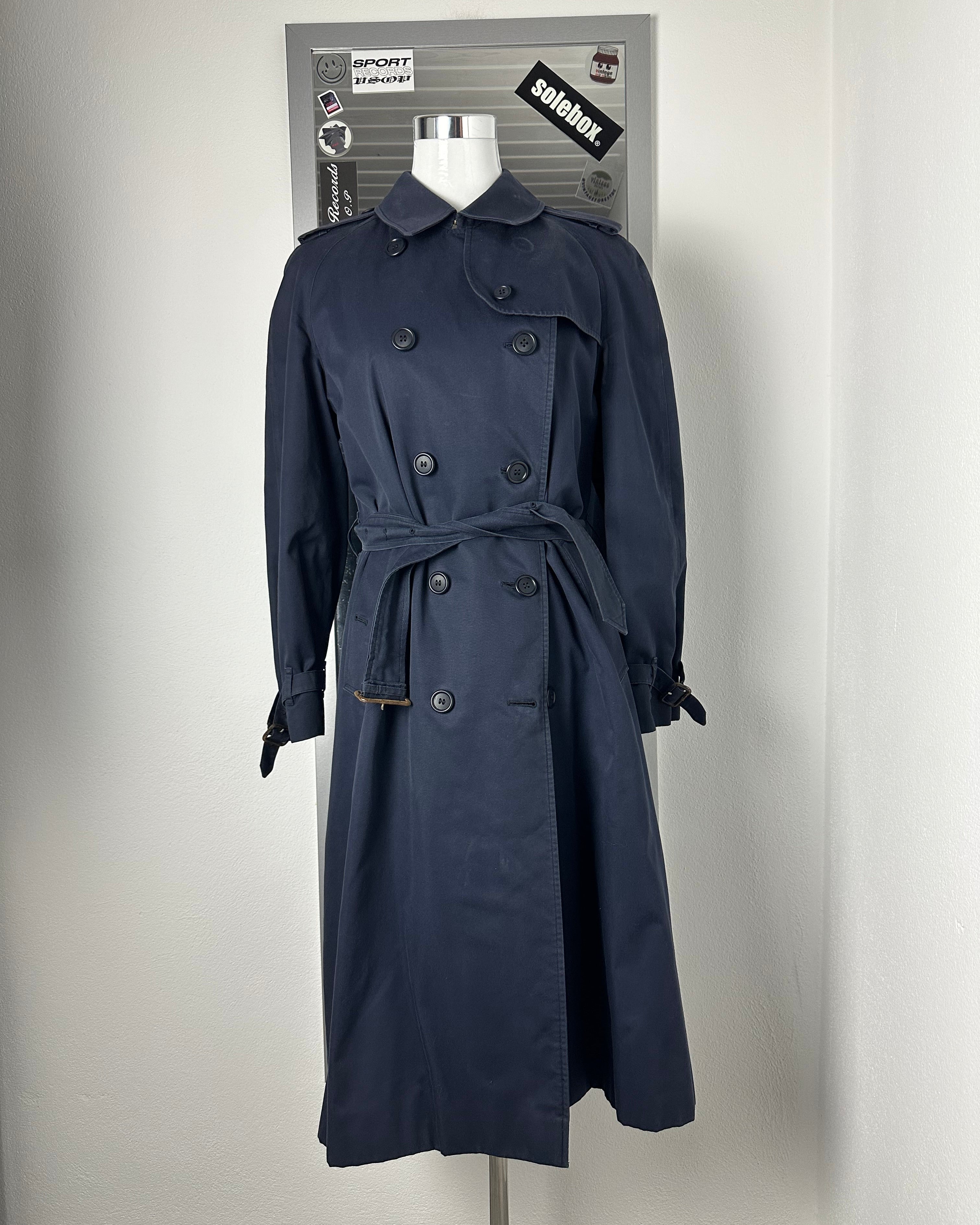 Burberrys Trenchcoat (10/S)