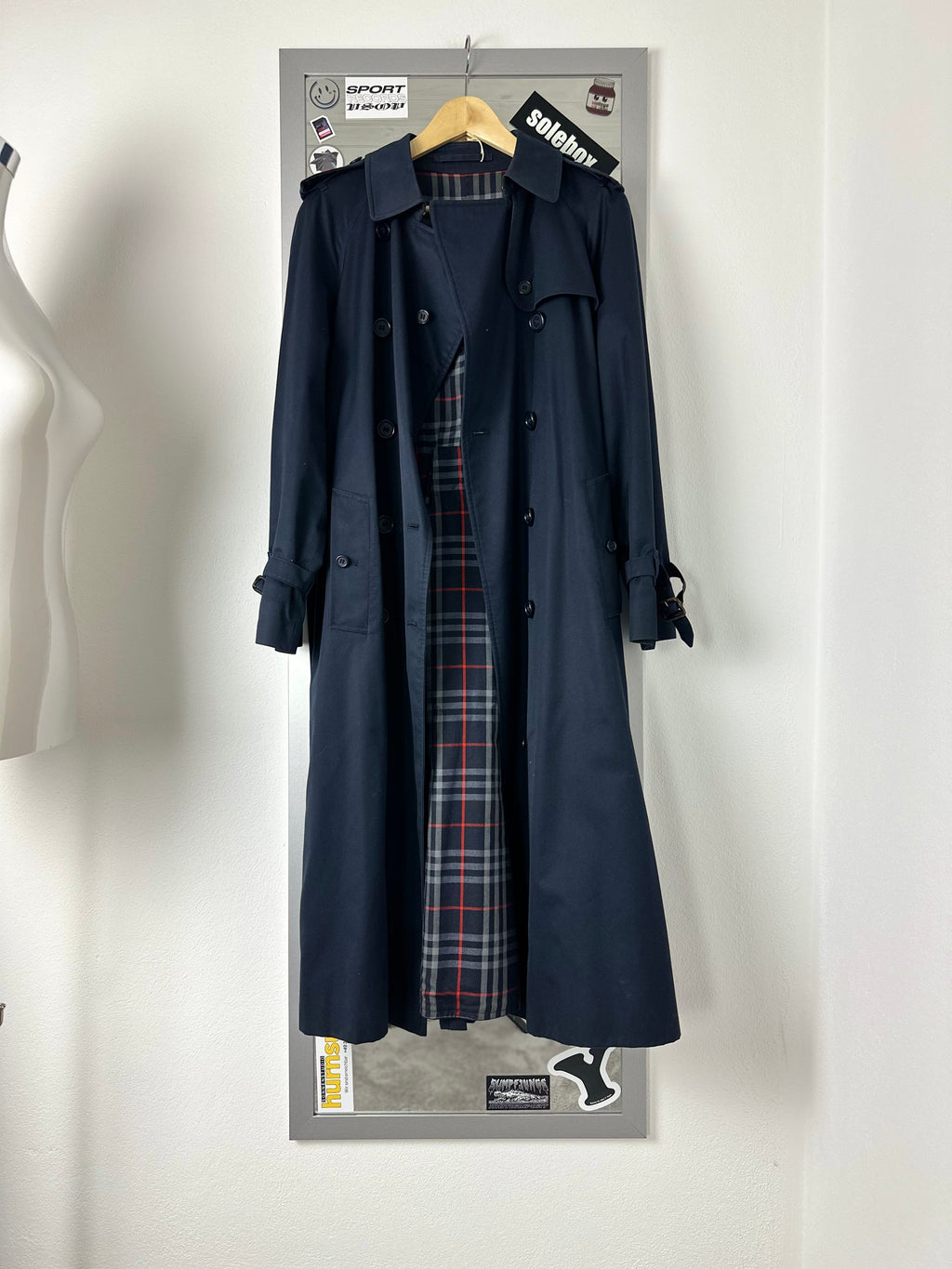 Burberrys Trenchcoat (10/S)