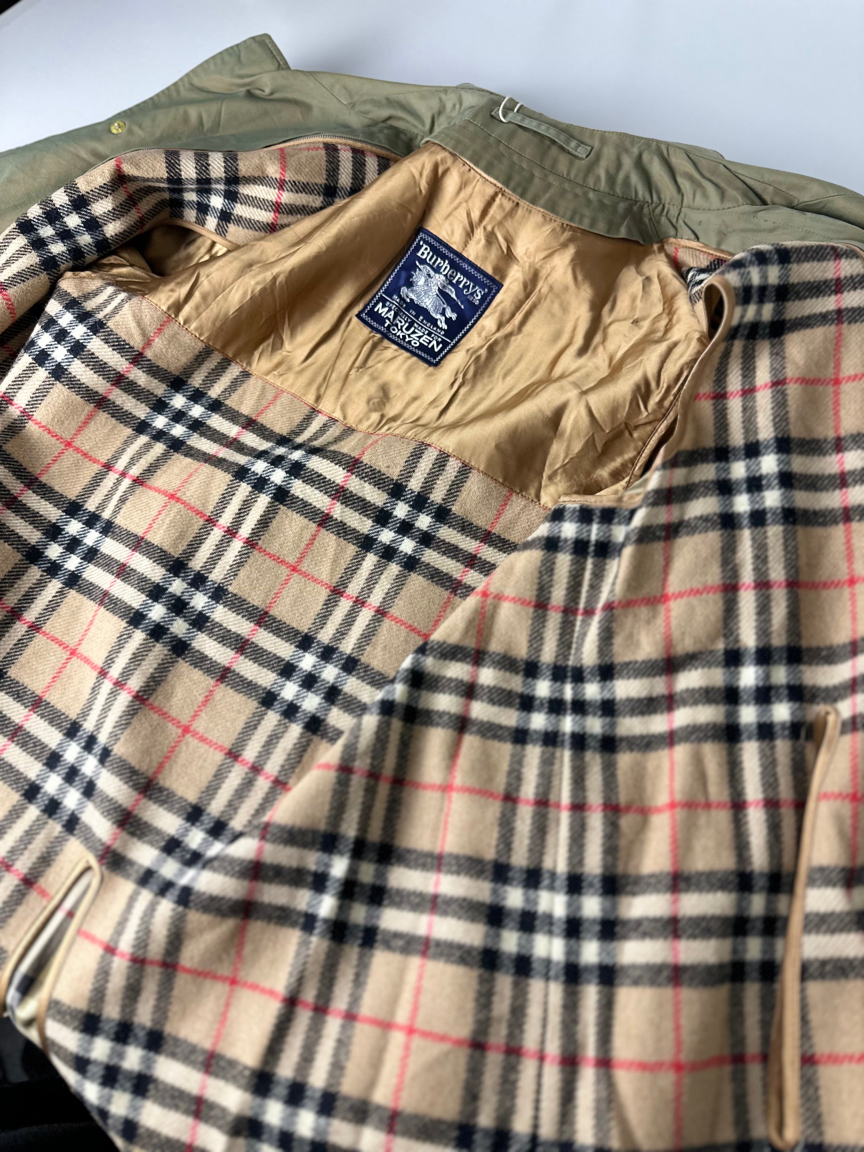 Burberrys Carcoat (46/S) including Inlet