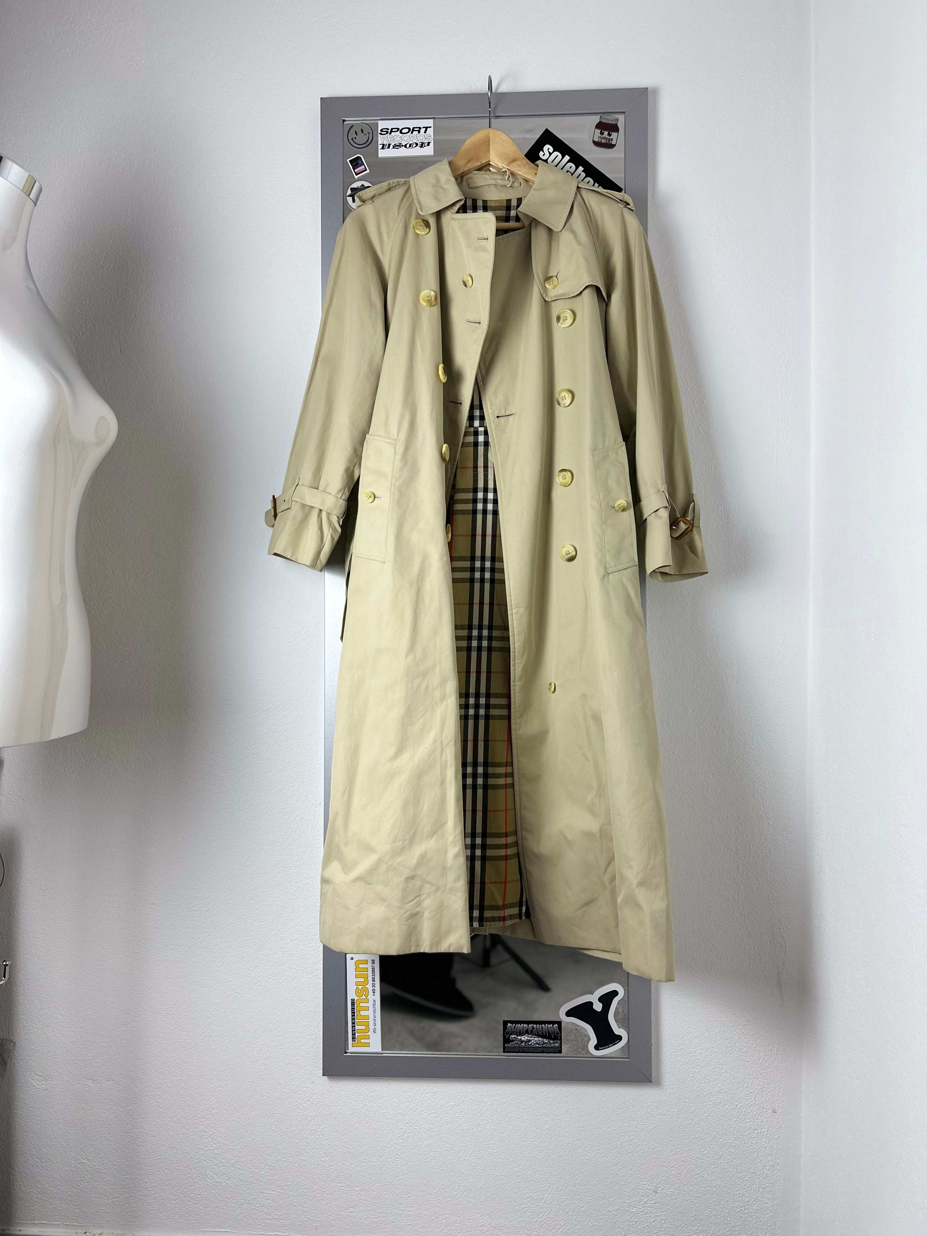 Burberrys Trenchcoat (8/XS)
