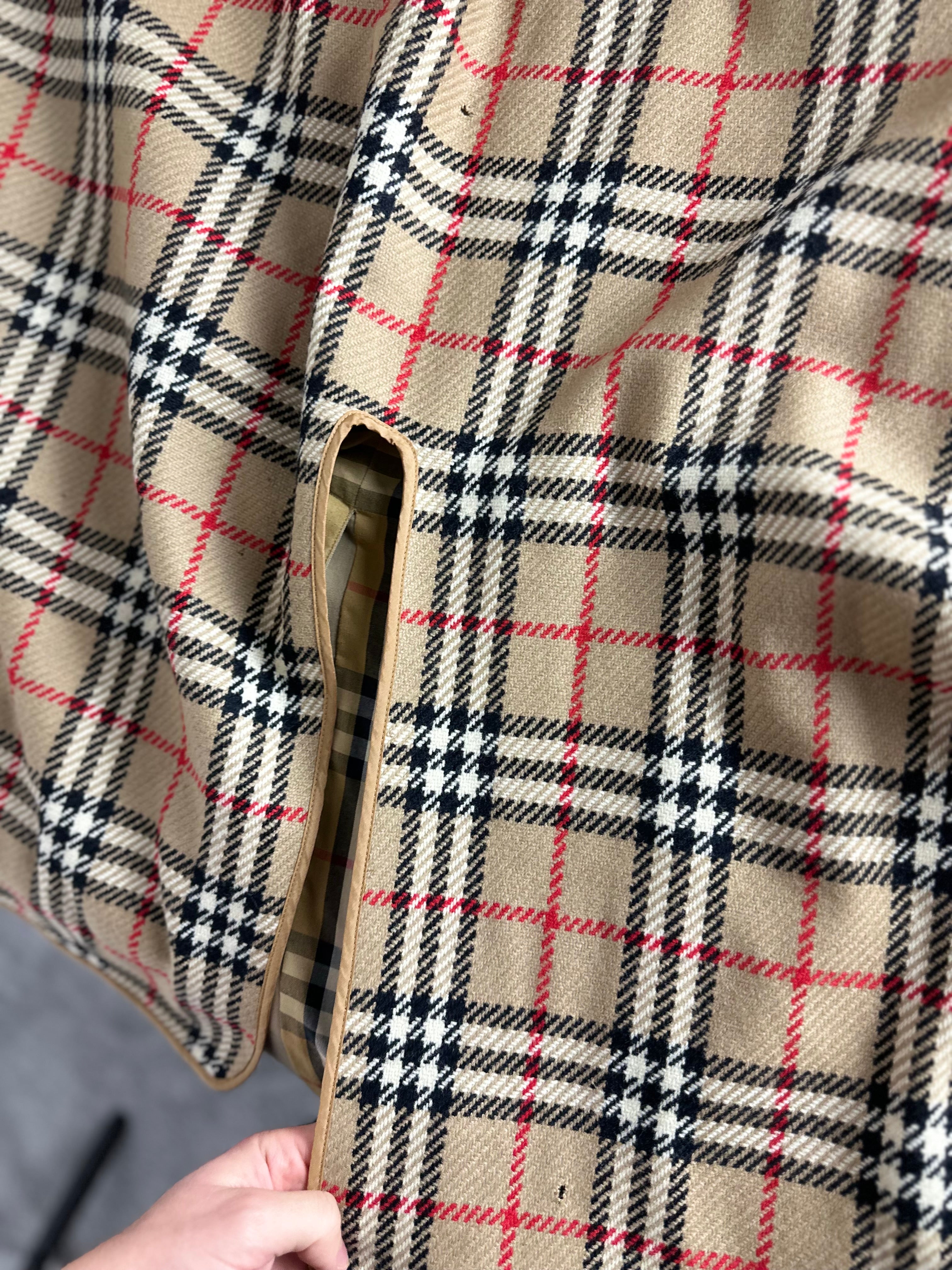 Burberrys Carcoat (52/L) including Inlet