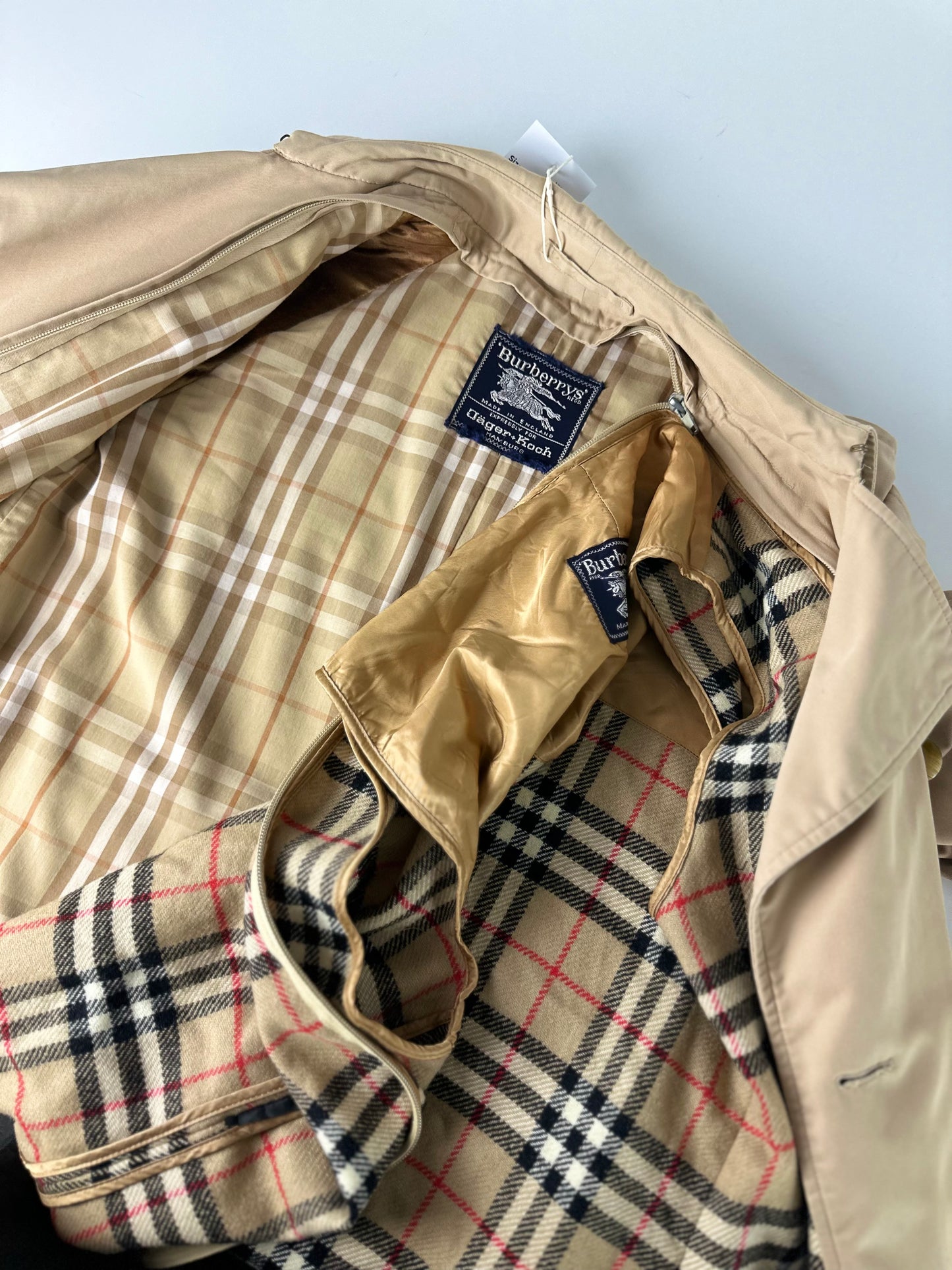 Vintage Burberry Trench Coat Size 8 XS With Inlet
