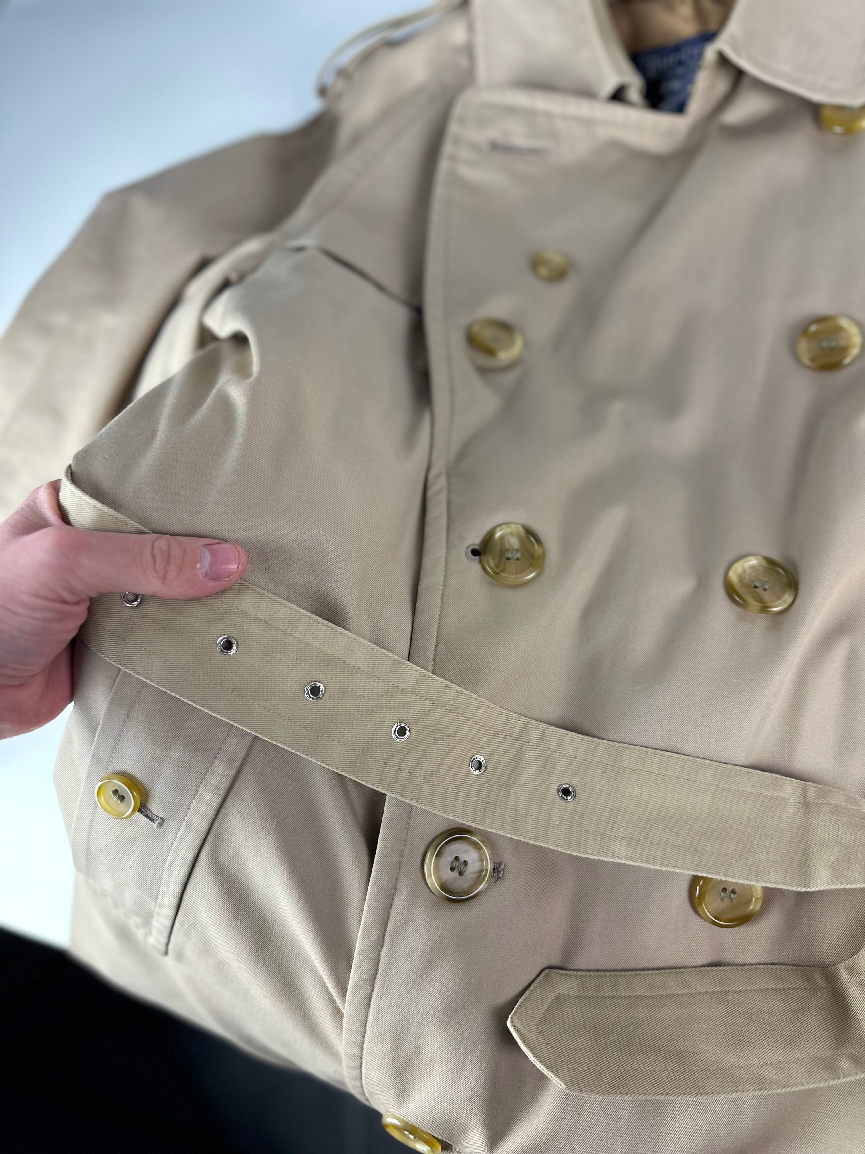 Burberrys Trenchcoat (46/S) including Inlet