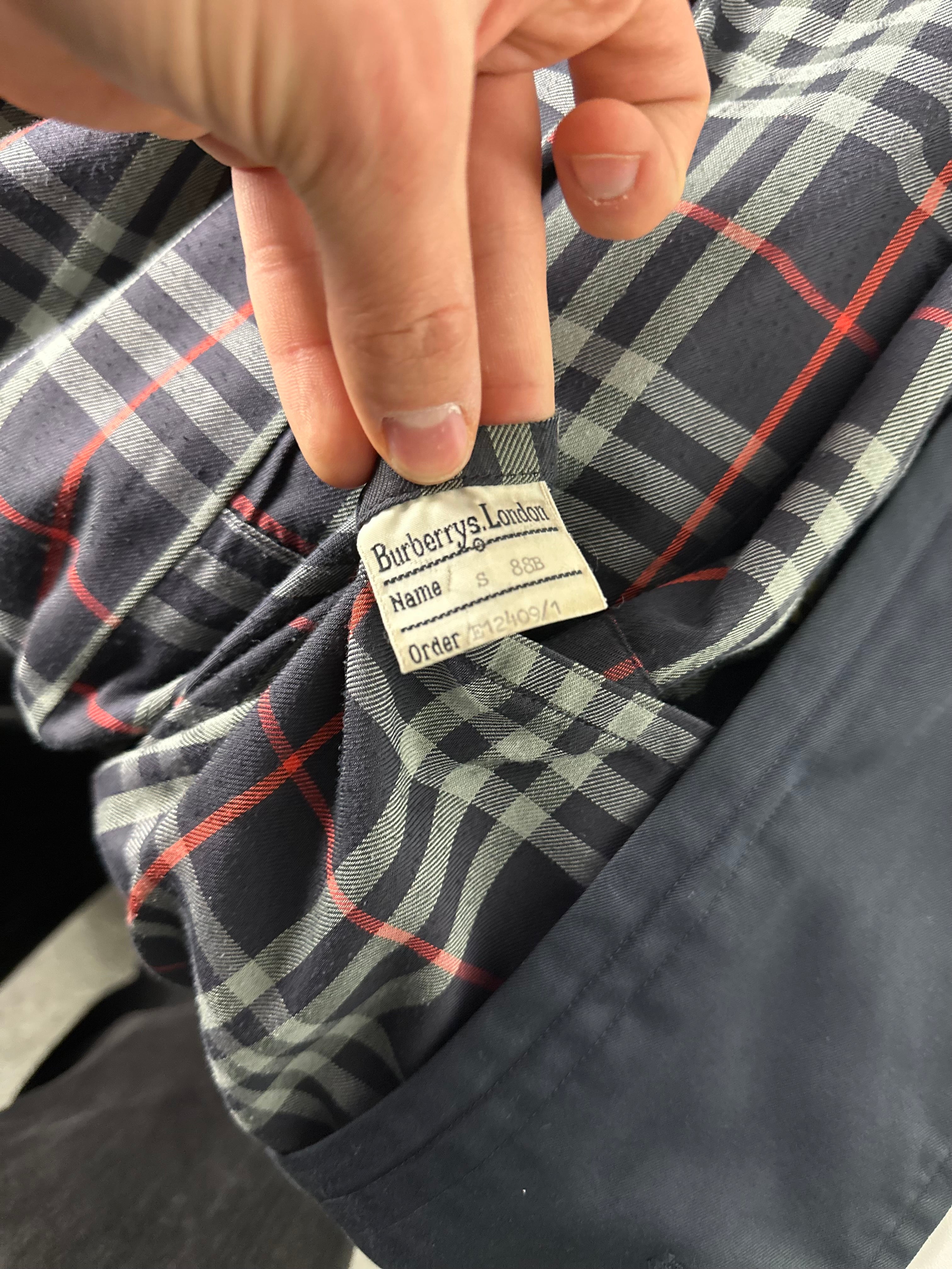 Burberrys Trenchcoat (46/S) including Inlet