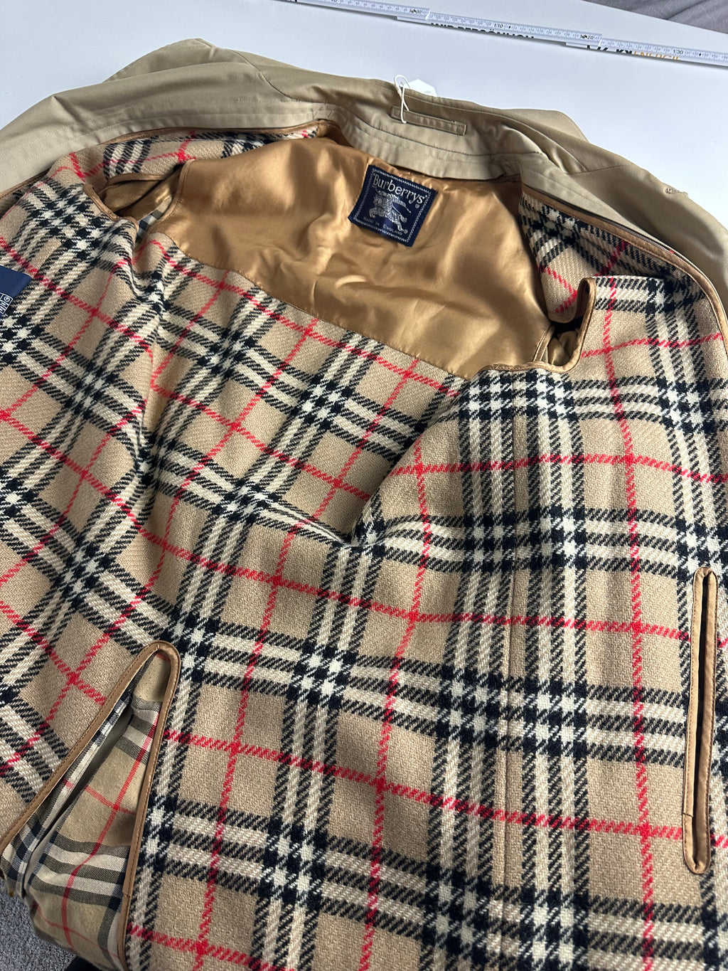 Burberrys Carcoat (46/S) including Inlet