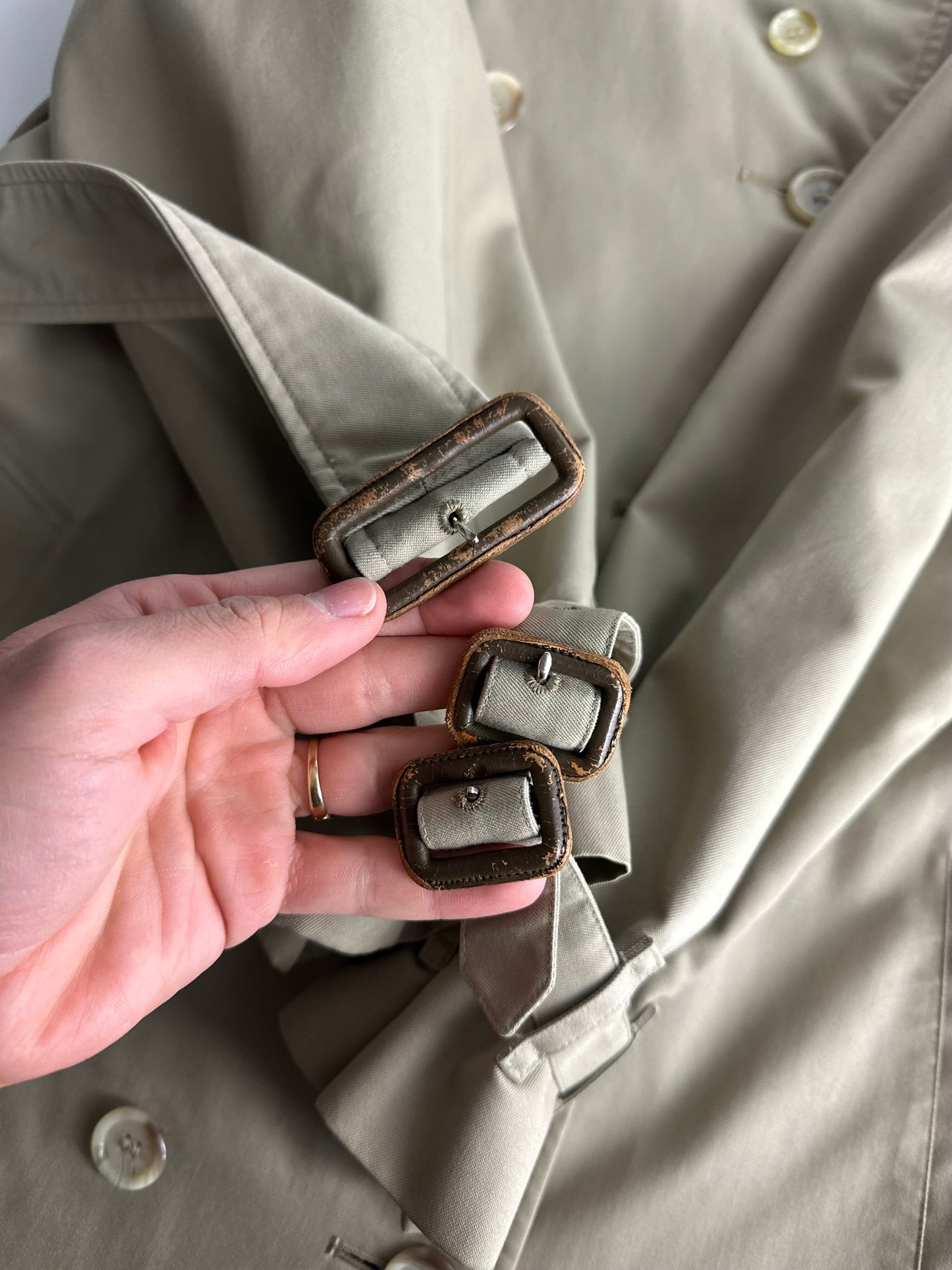 Burberrys Trenchcoat (10/S)