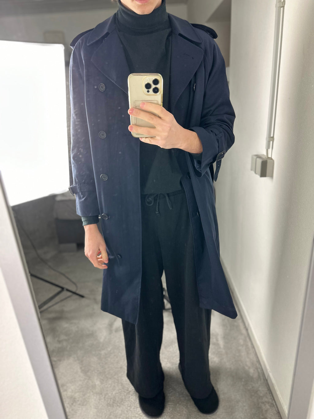 Burberrys Trenchcoat (10/S)