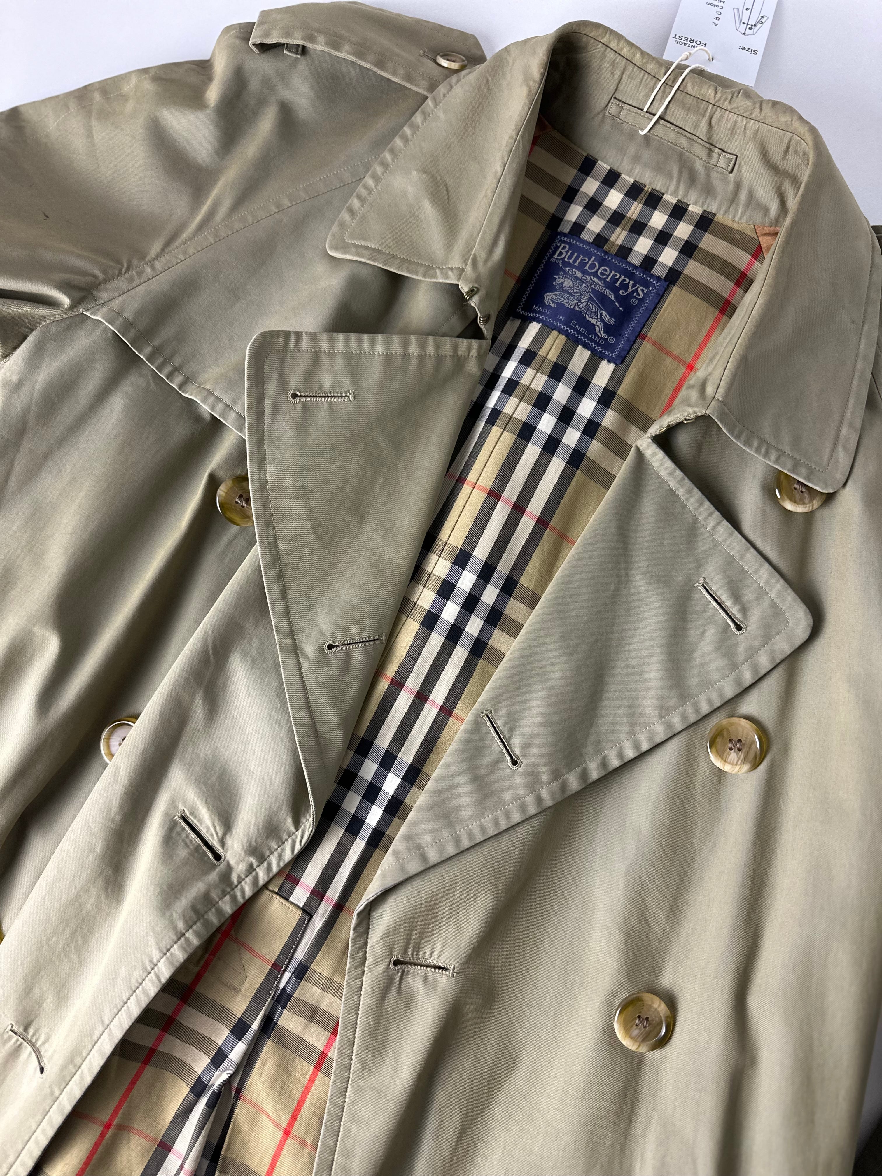 Burberrys Trenchcoat (50/L)