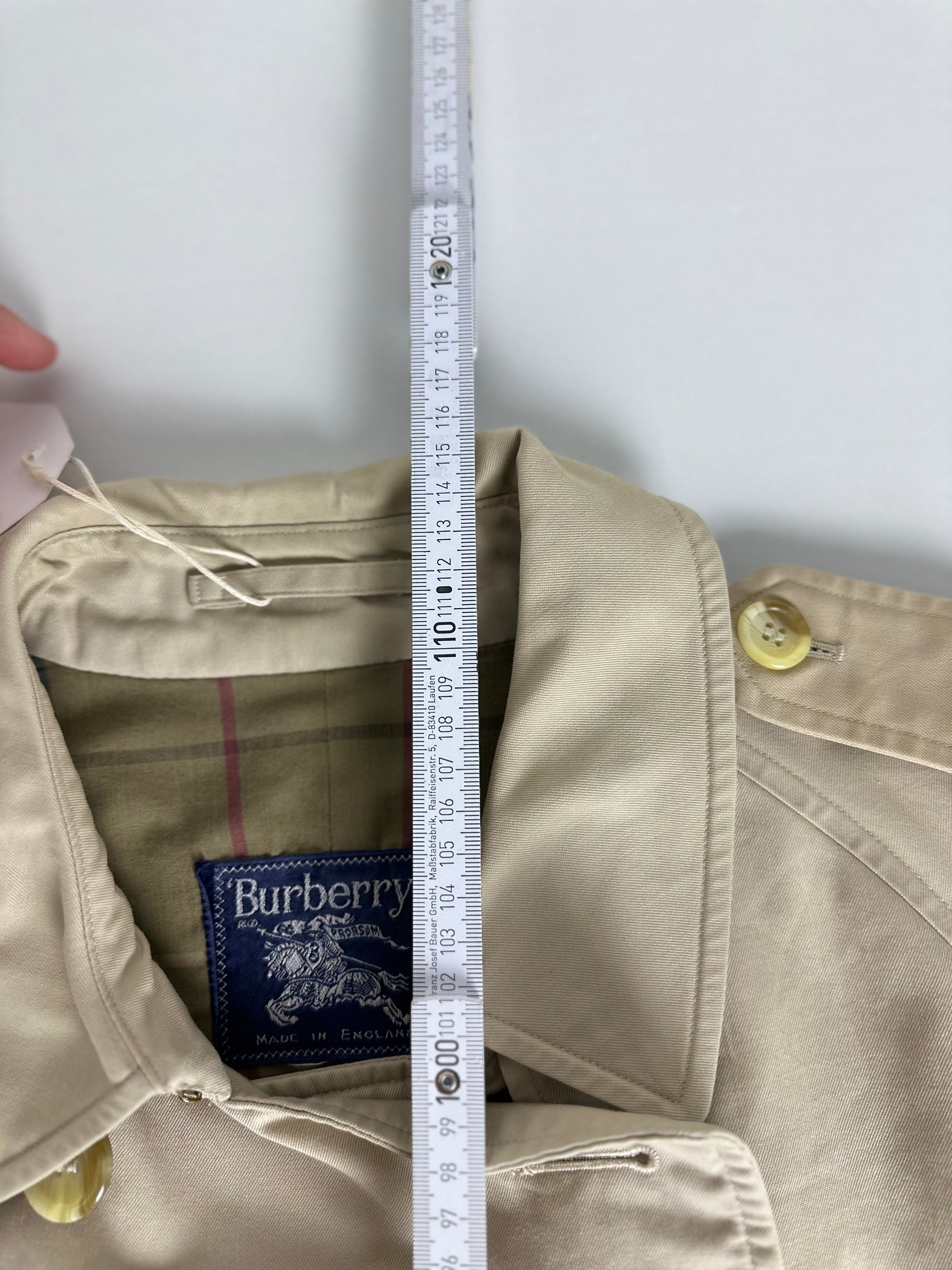 Burberrys Trenchcoat (12/M)