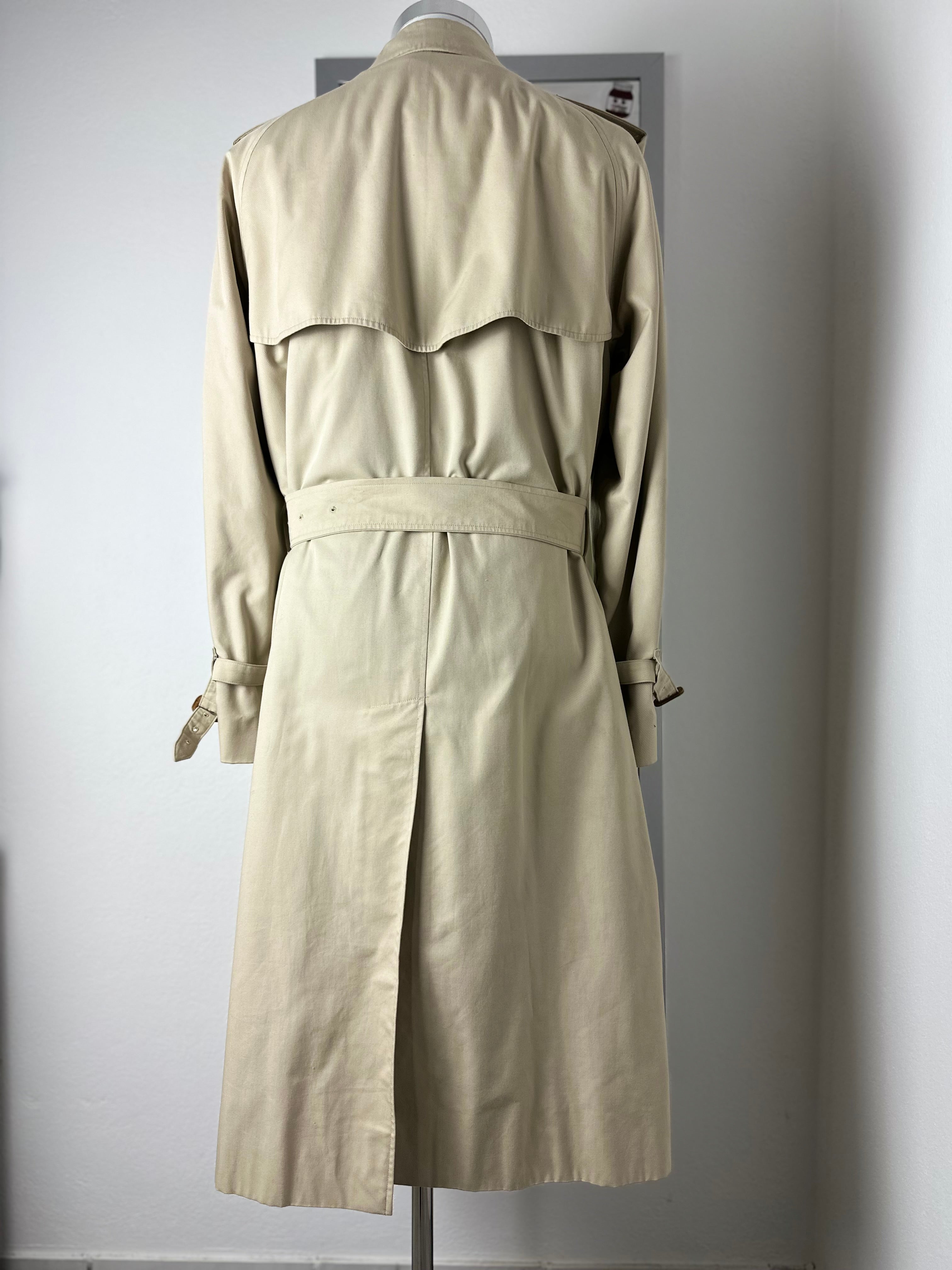 Burberrys Trenchcoat (48/M) including Inlet