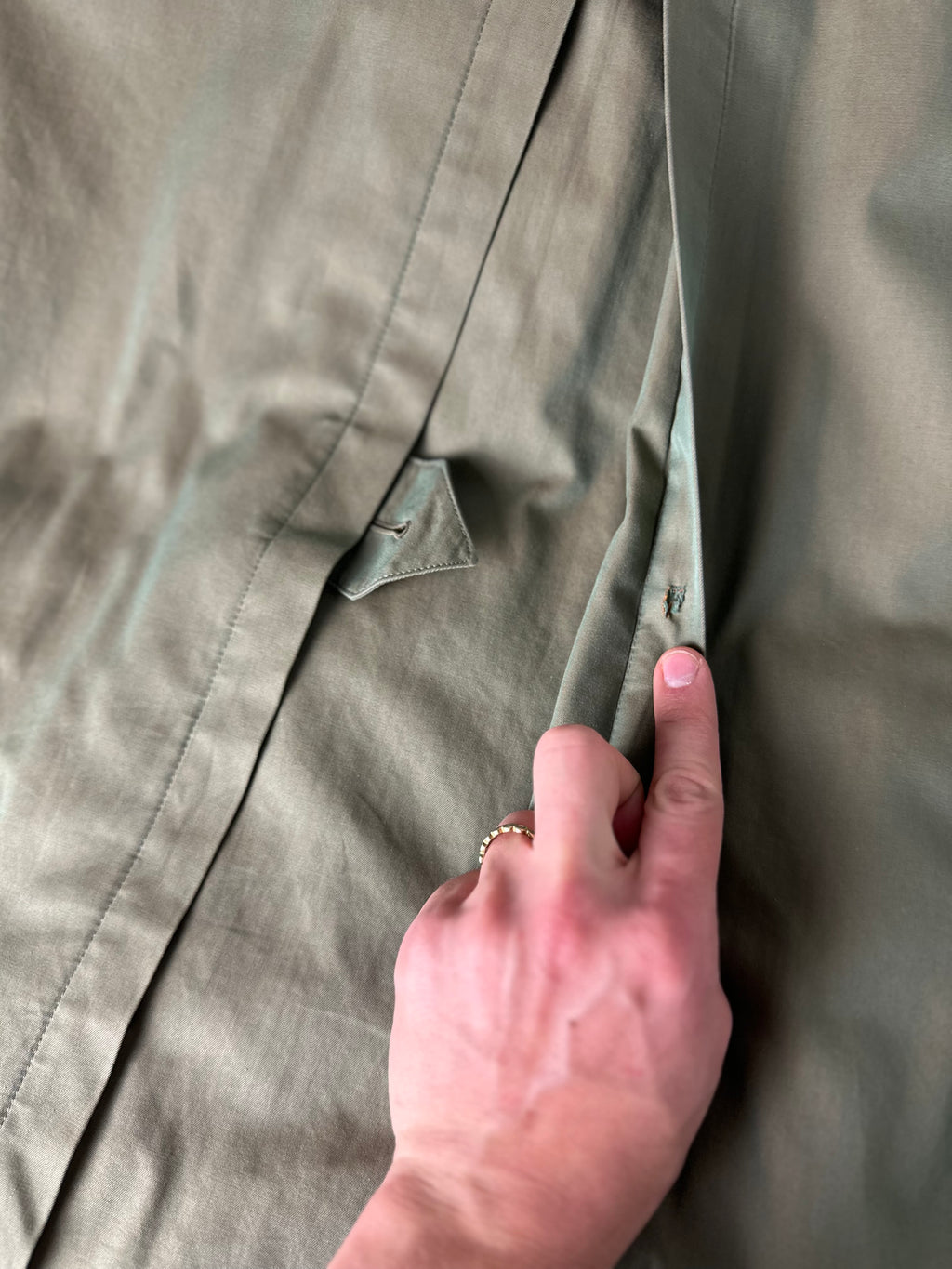 Burberrys Trenchcoat (12/M) including Inlet