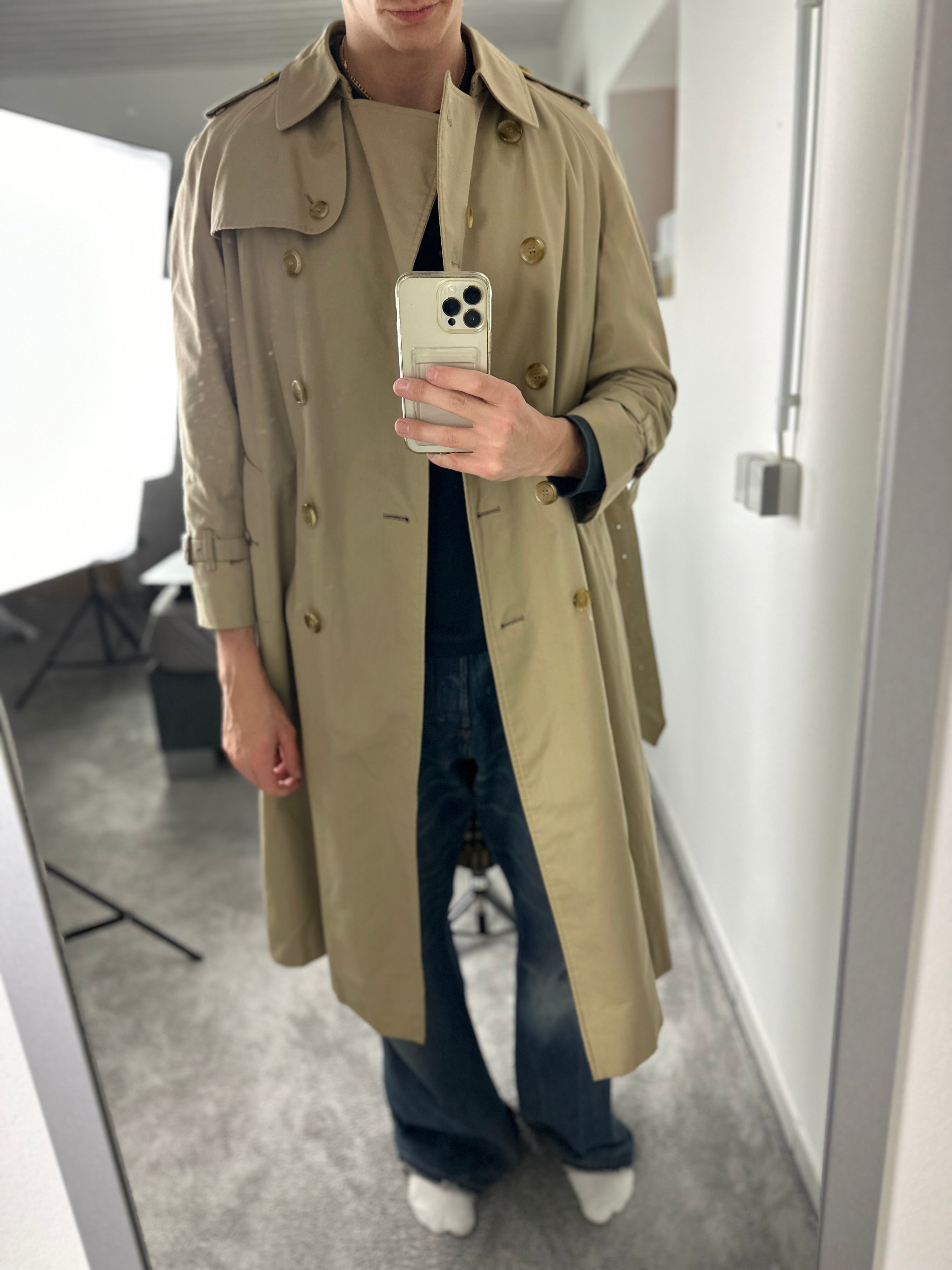 Burberrys Trenchcoat (14/L) including Inlet