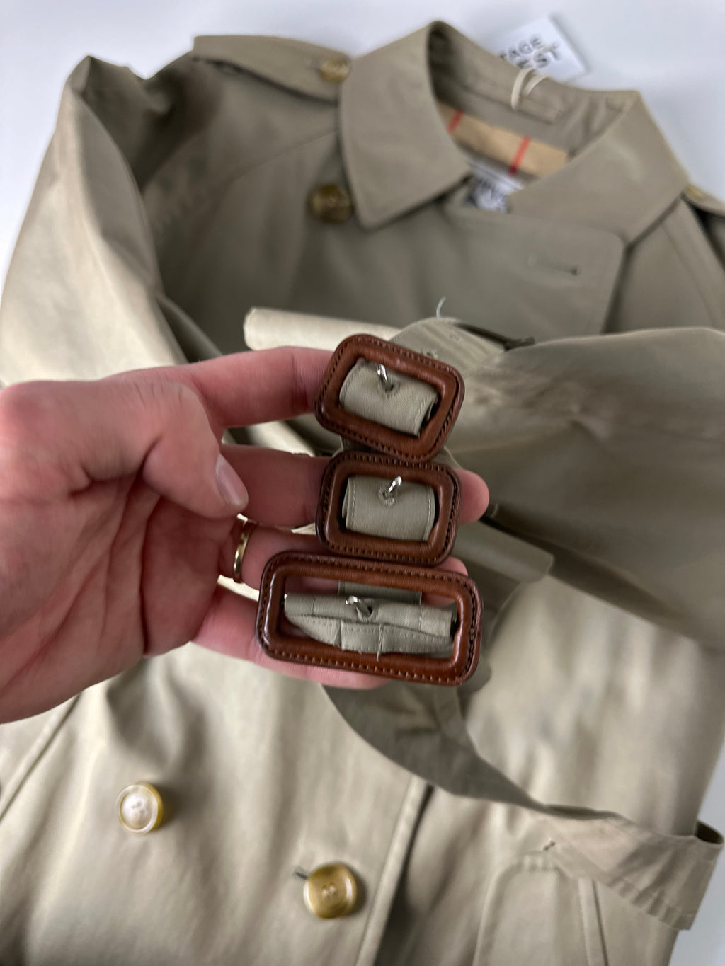 Burberrys Trenchcoat (10/S)