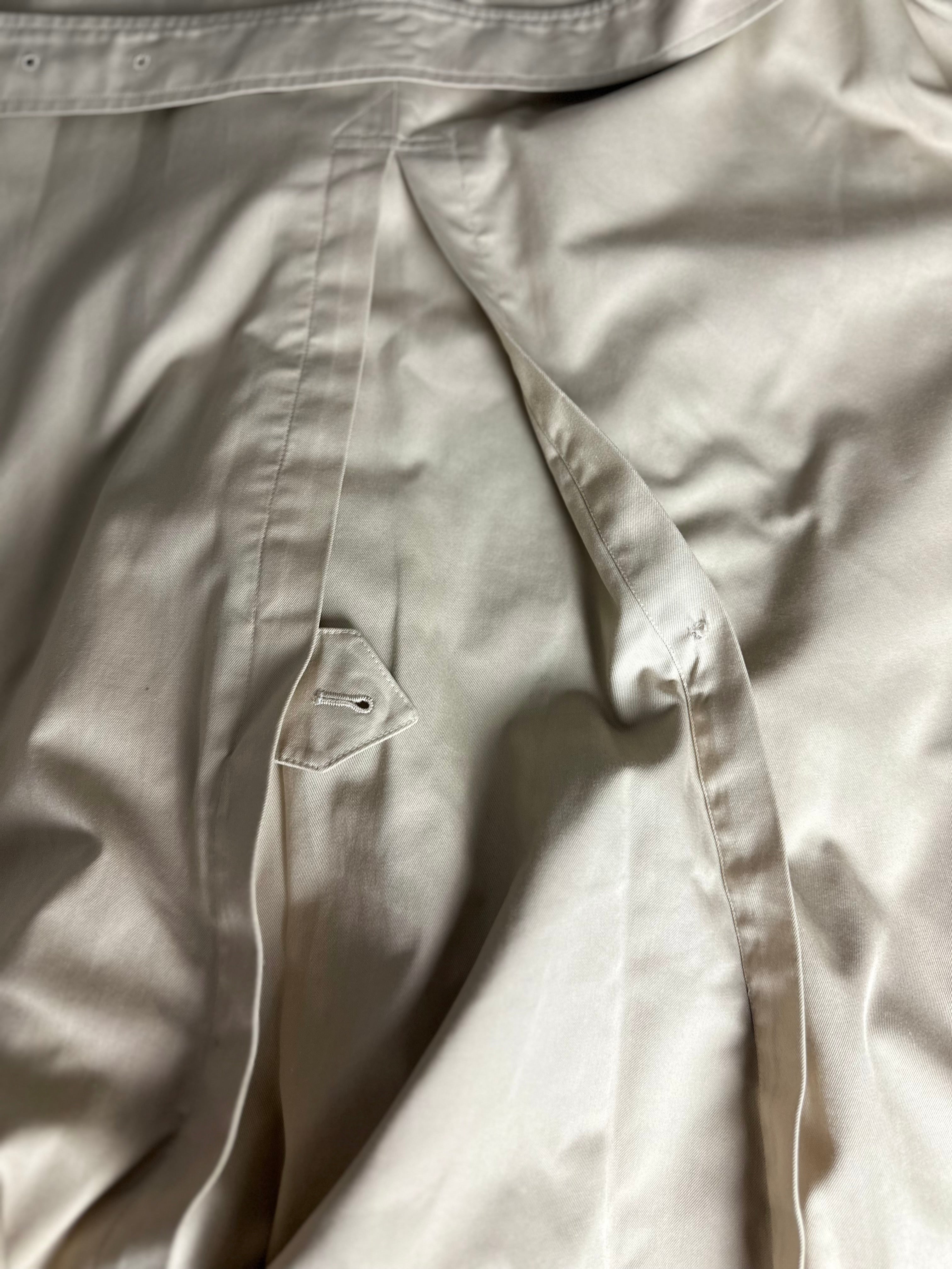Burberrys Trenchcoat (14/L)