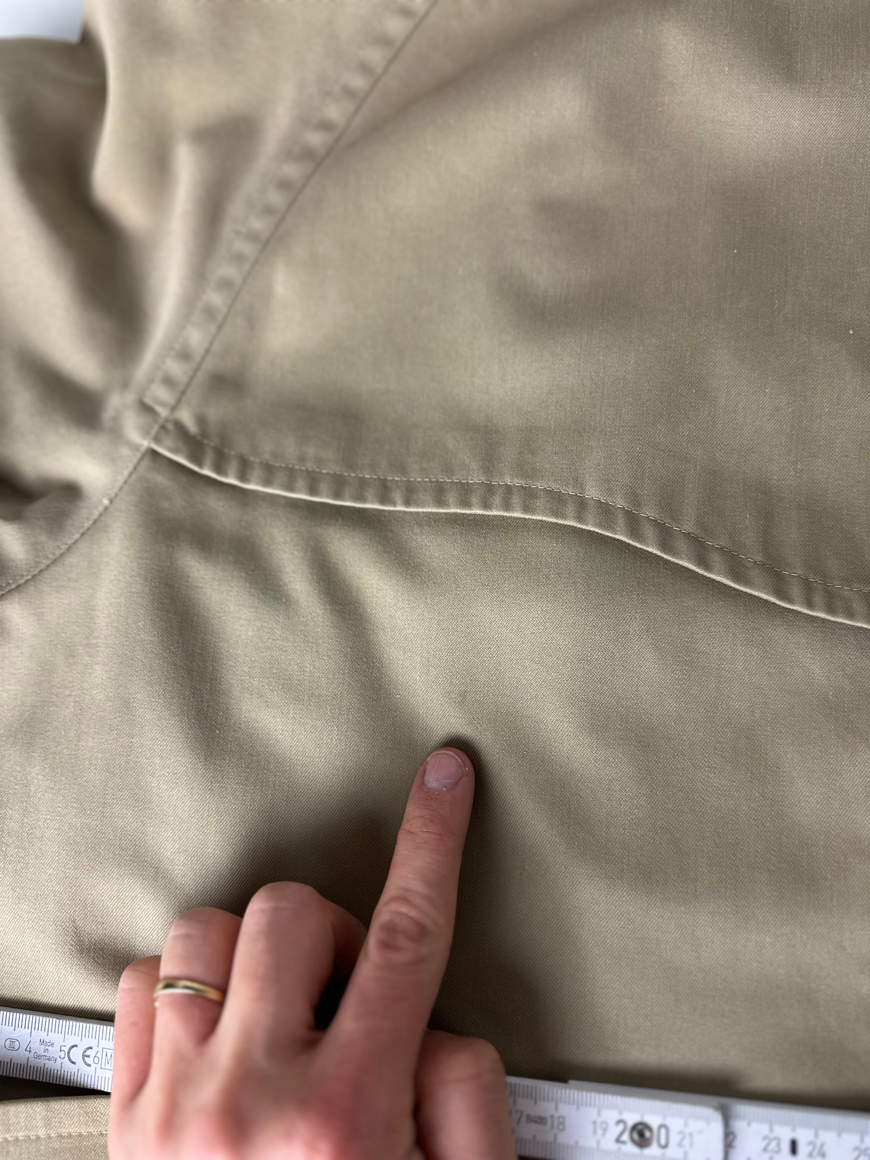 Burberrys Trenchcoat (48/M) including Inlet