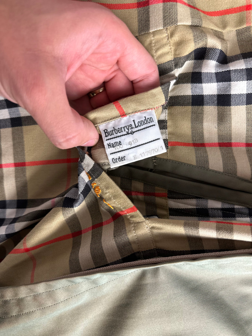 Burberrys Carcoat (50/L) including Inlet