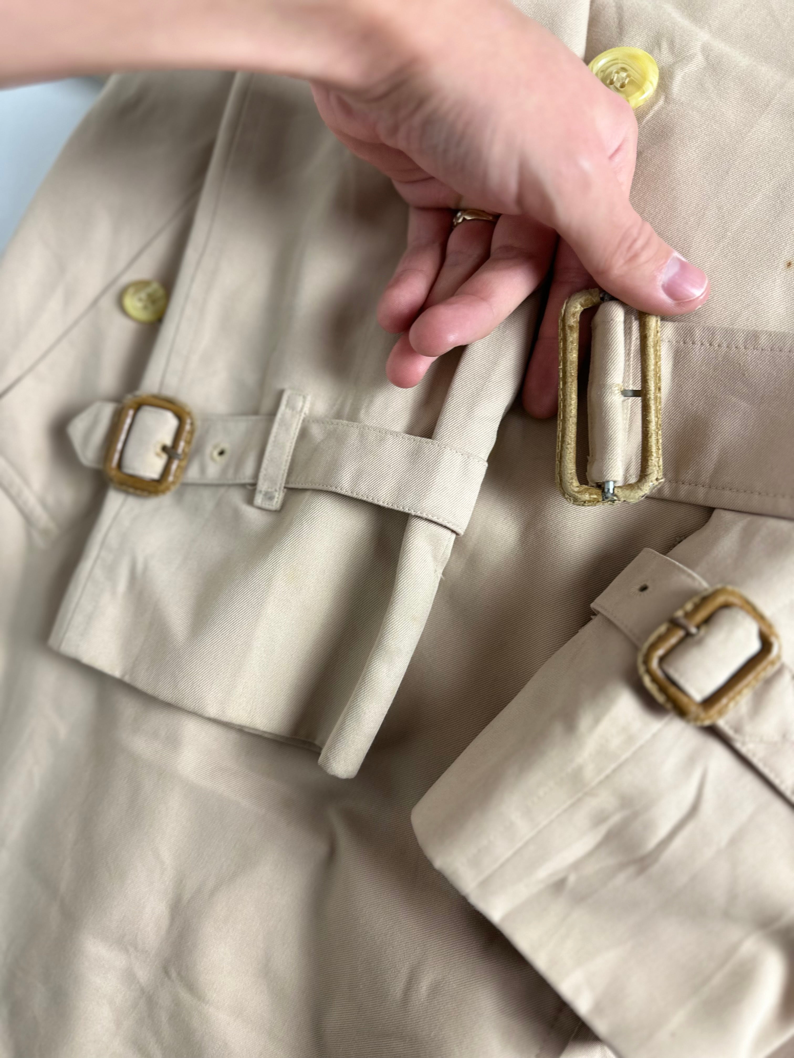 Burberrys Trenchcoat (8/XS)