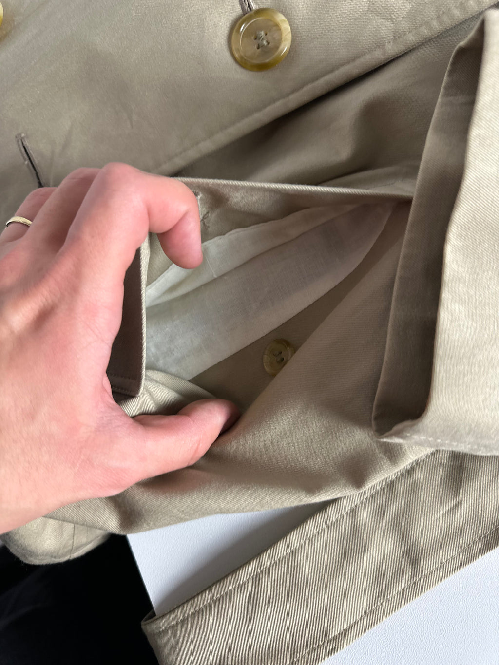 Burberrys Trenchcoat (12/M)
