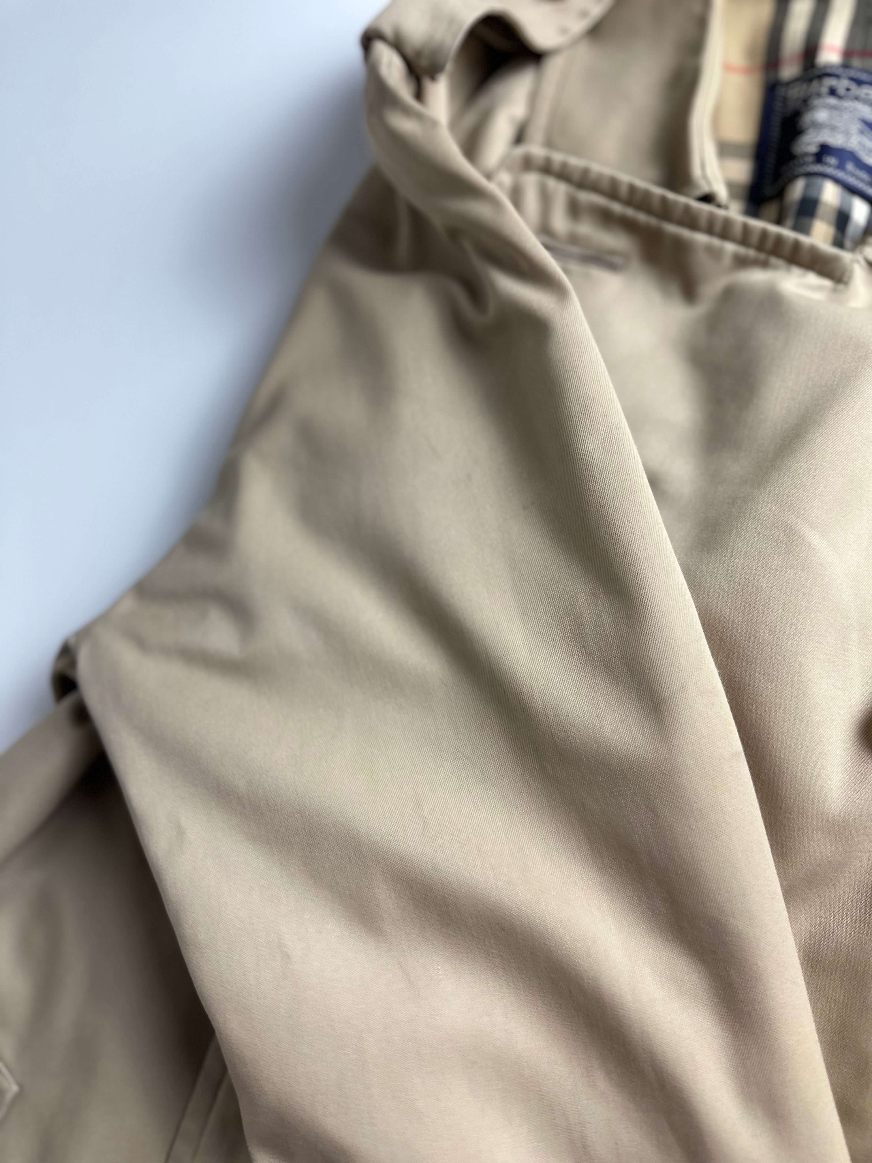 Burberrys Trenchcoat (52/L)