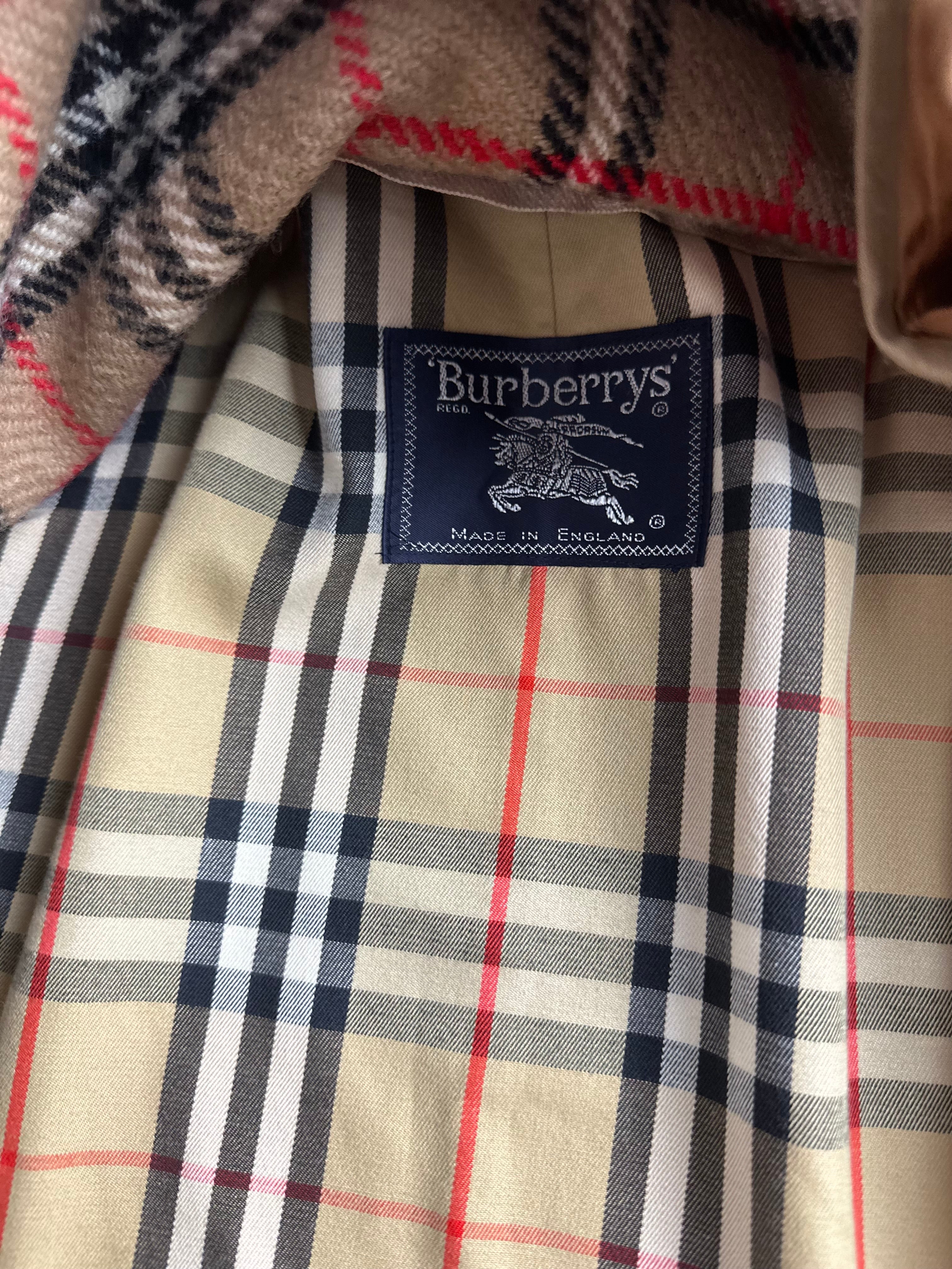 Burberrys Carcoat (50/L) including Inlet