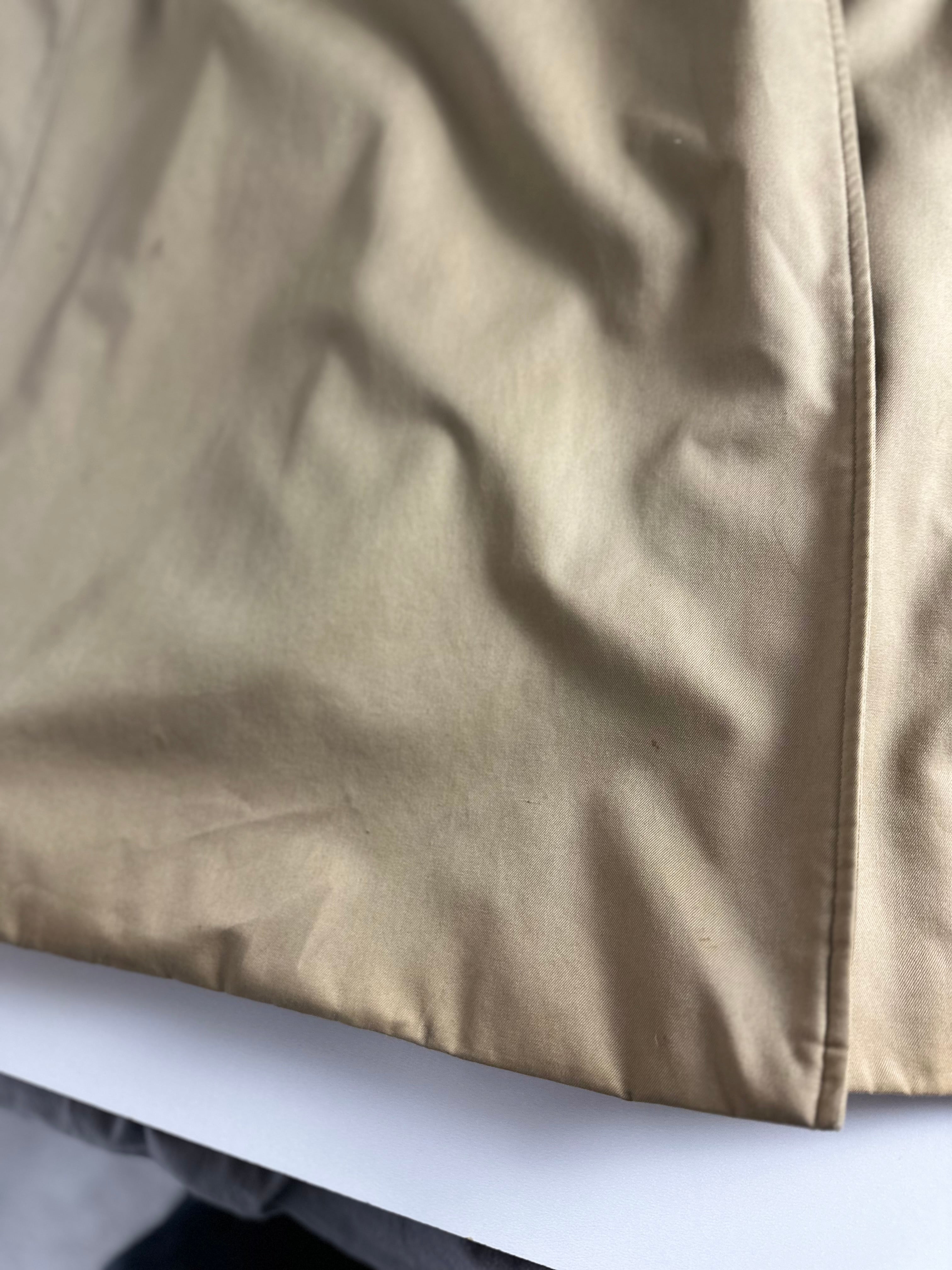 Burberrys Trenchcoat (14/L) including Inlet