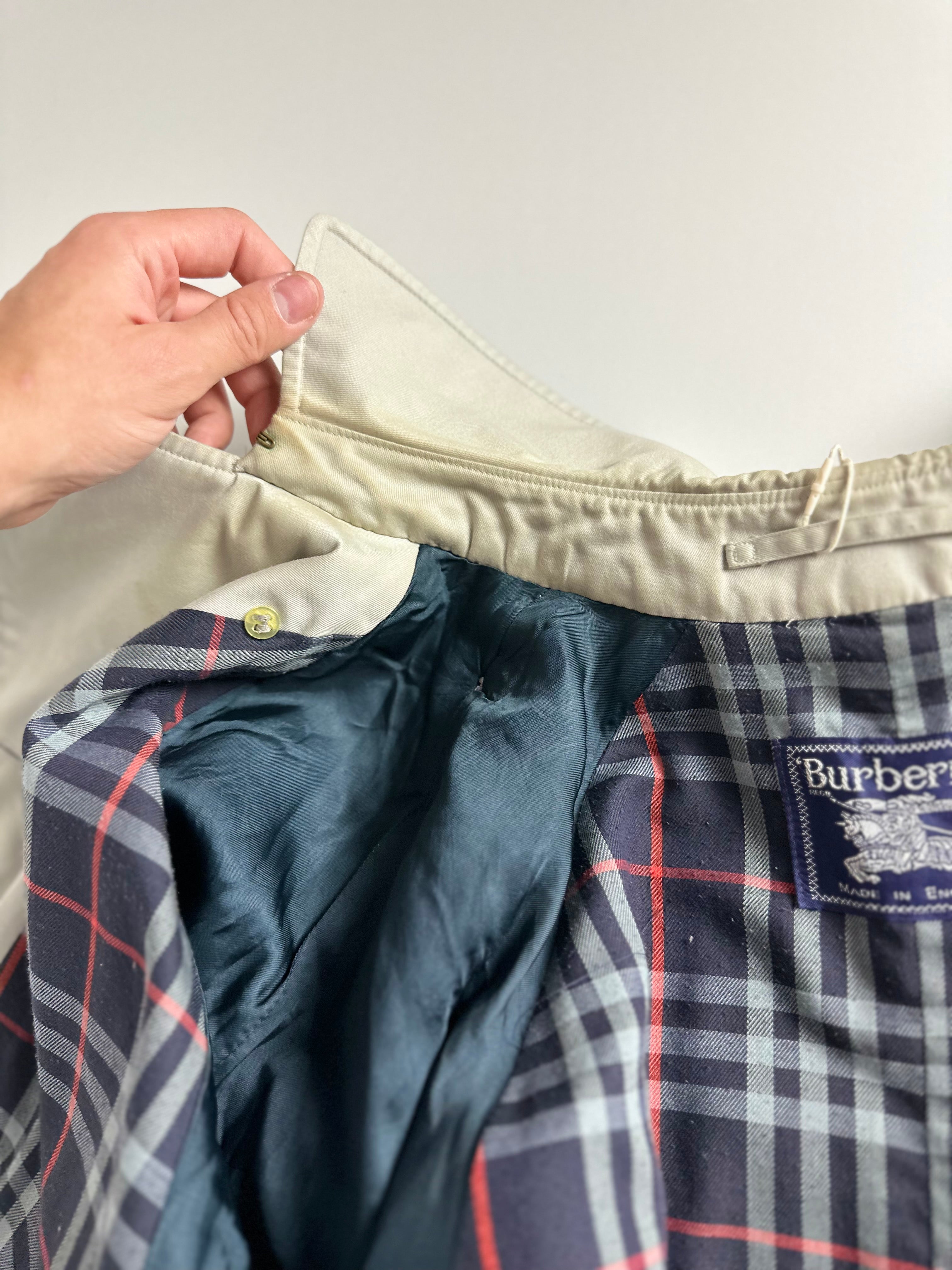 Burberrys Trenchcoat (12/M)