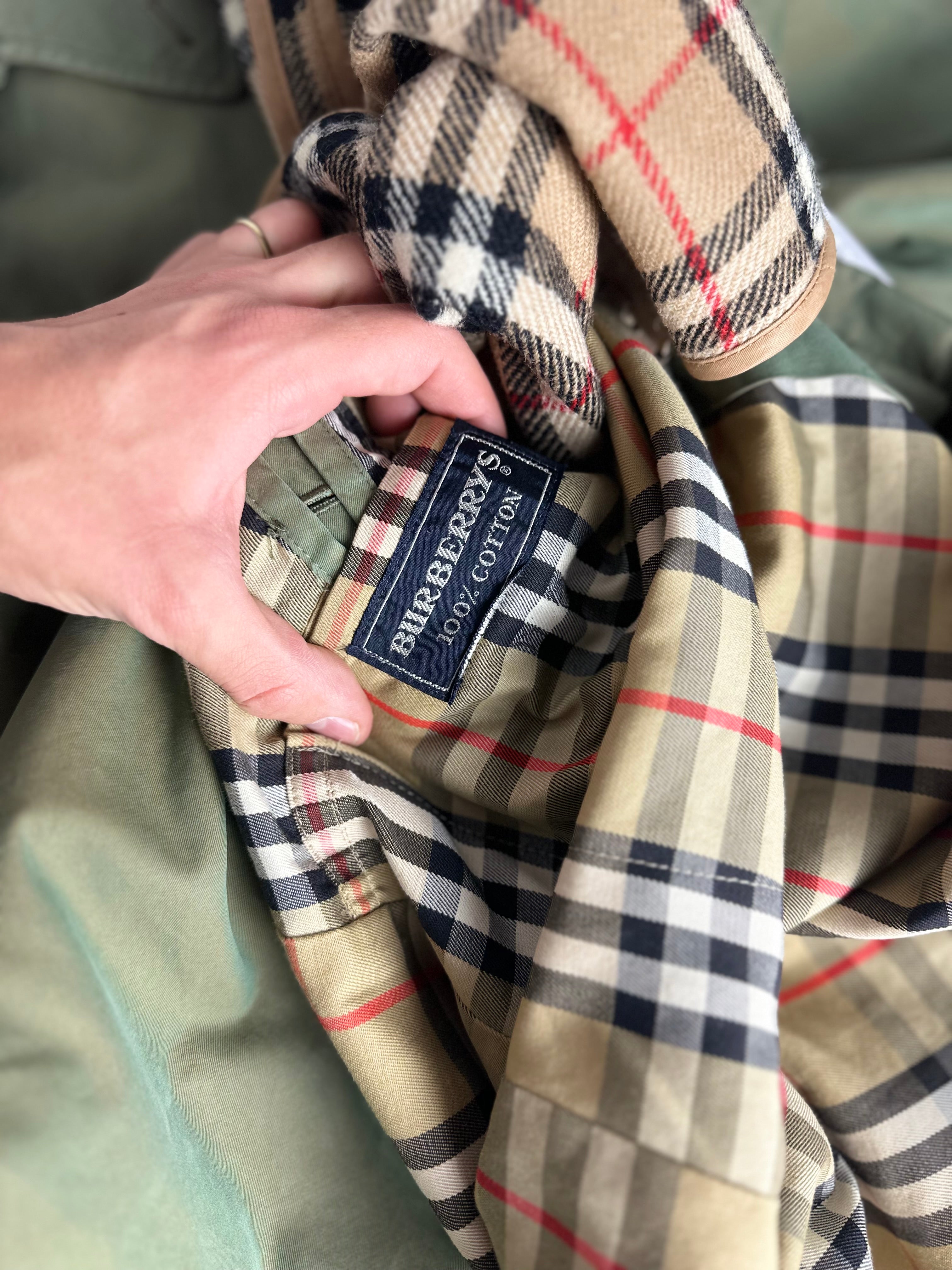 Burberrys Carcoat (48/M) including Inlet