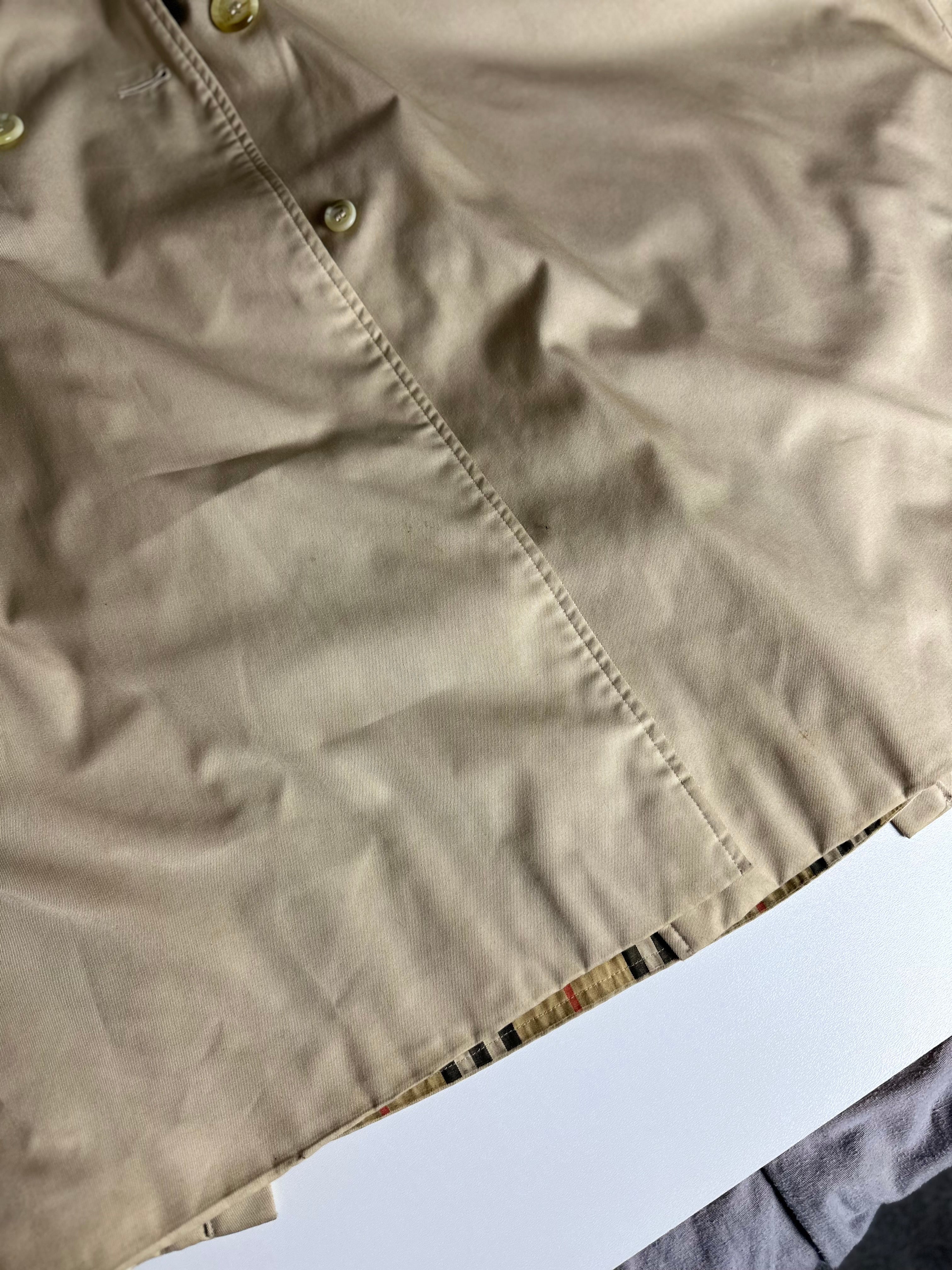Burberrys Trenchcoat (14/L)