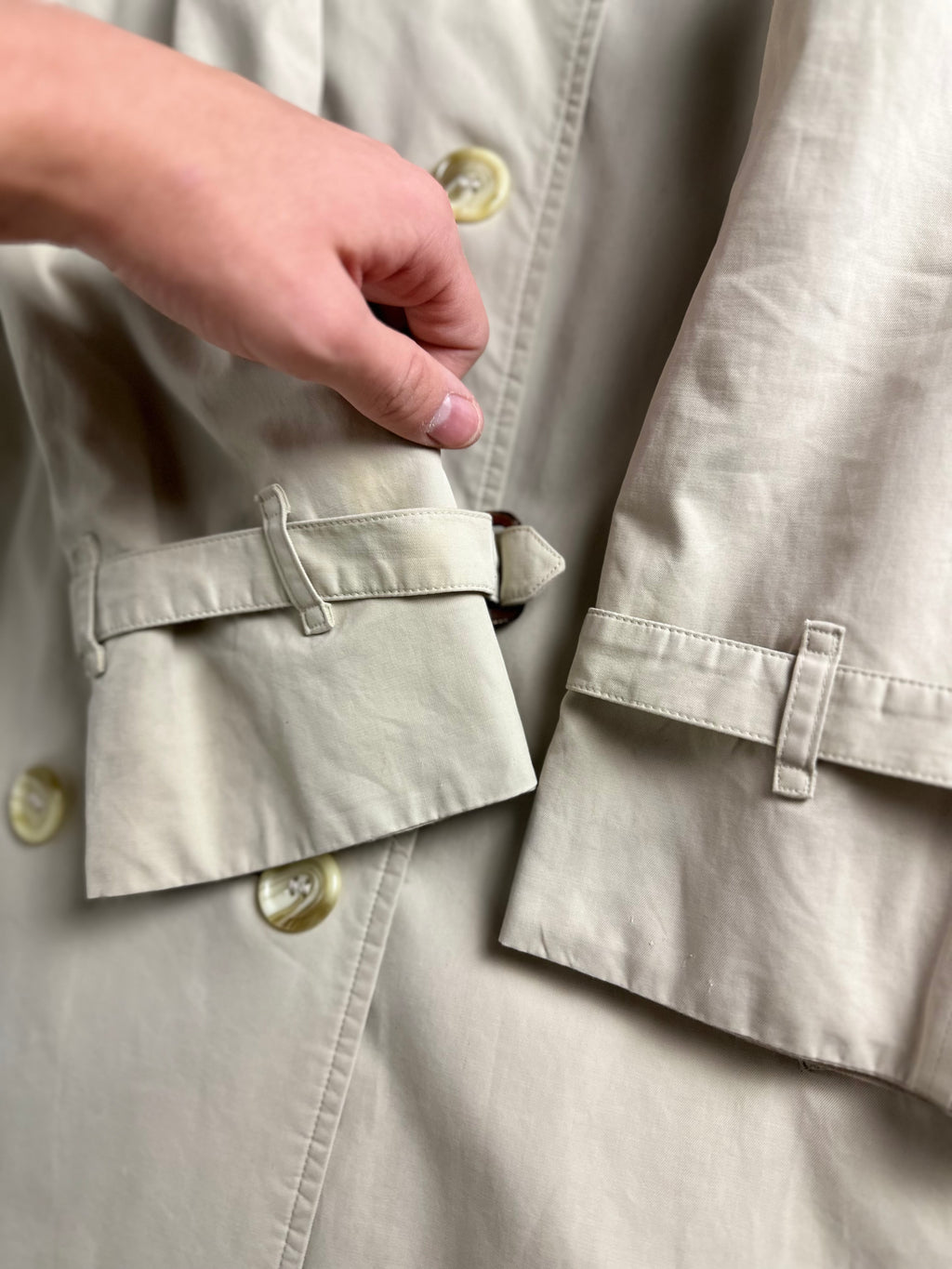 Burberrys Trenchcoat (10/S)