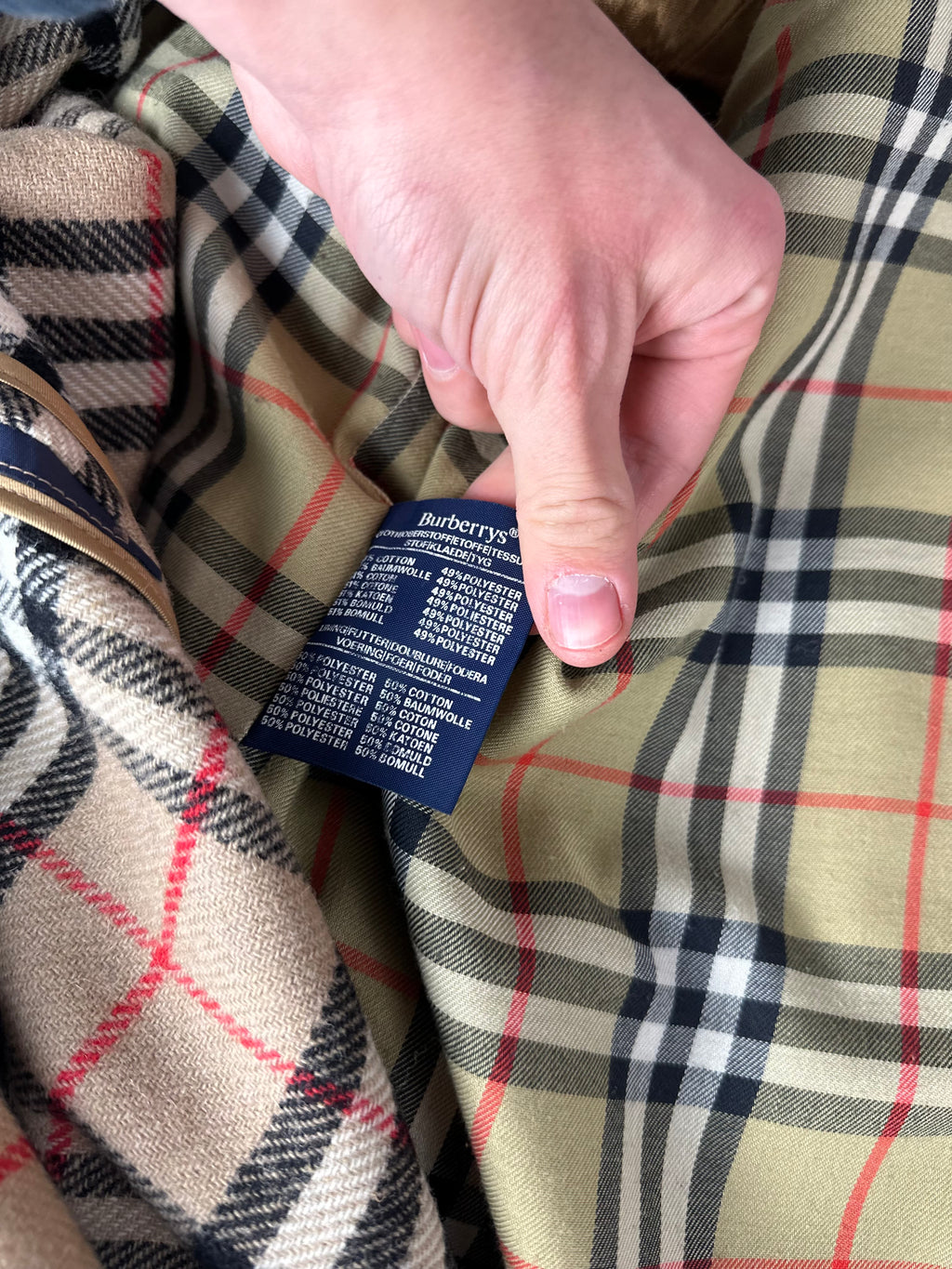 Burberrys Trenchcoat (46/S) including Inlet