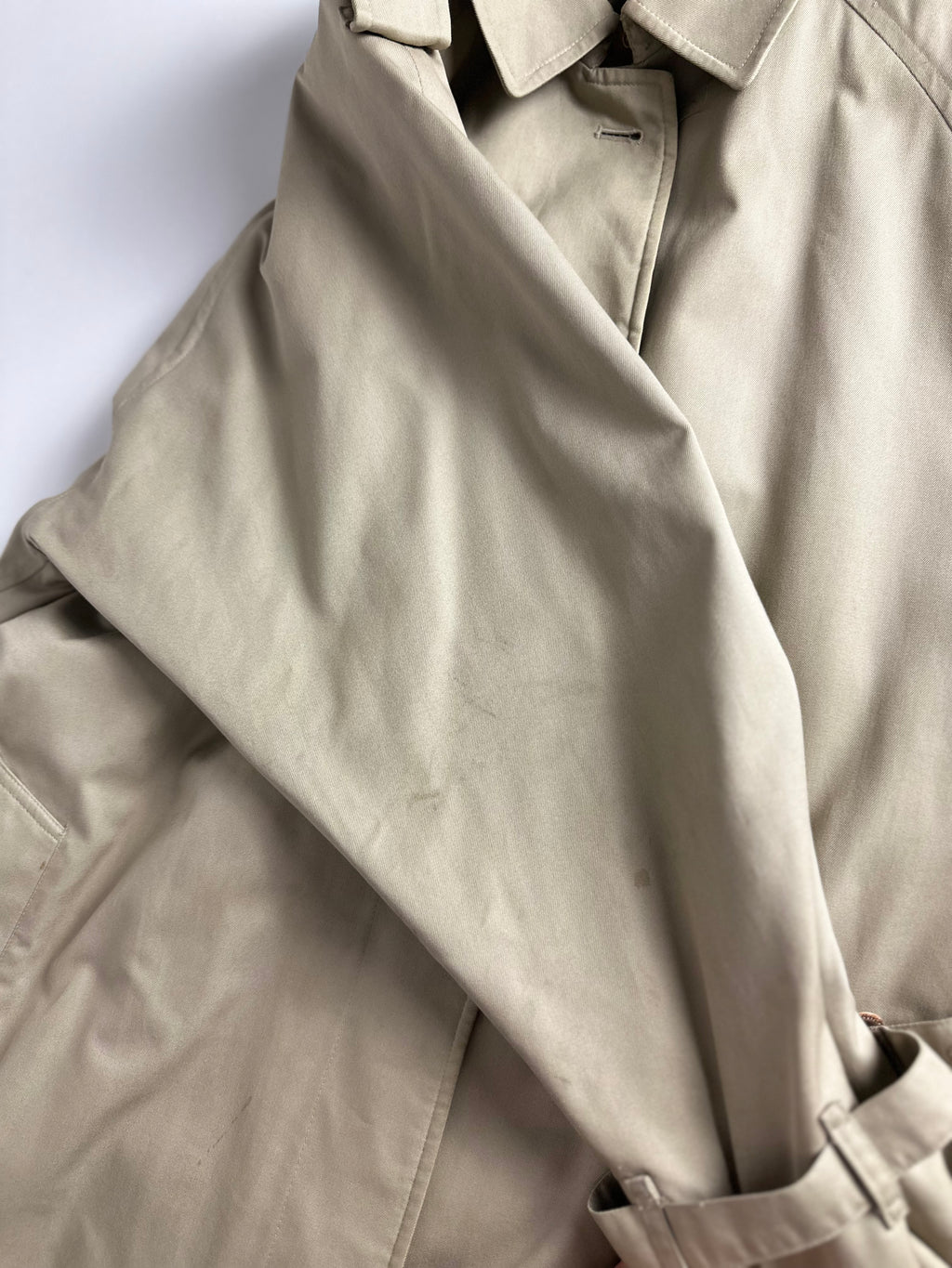 Burberrys Trenchcoat (12/M) including Inlet