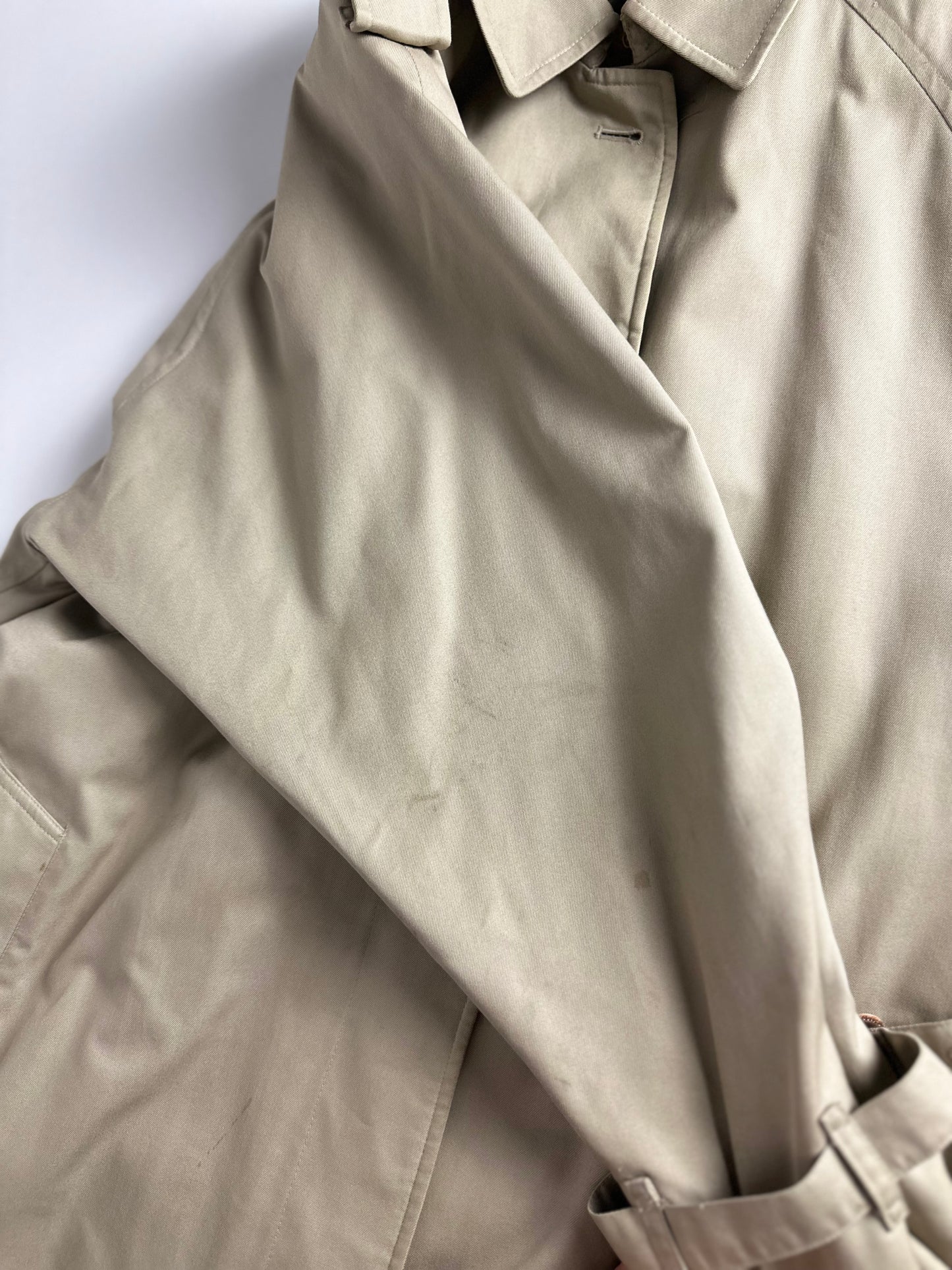 Burberrys Trenchcoat (12/M) including Inlet