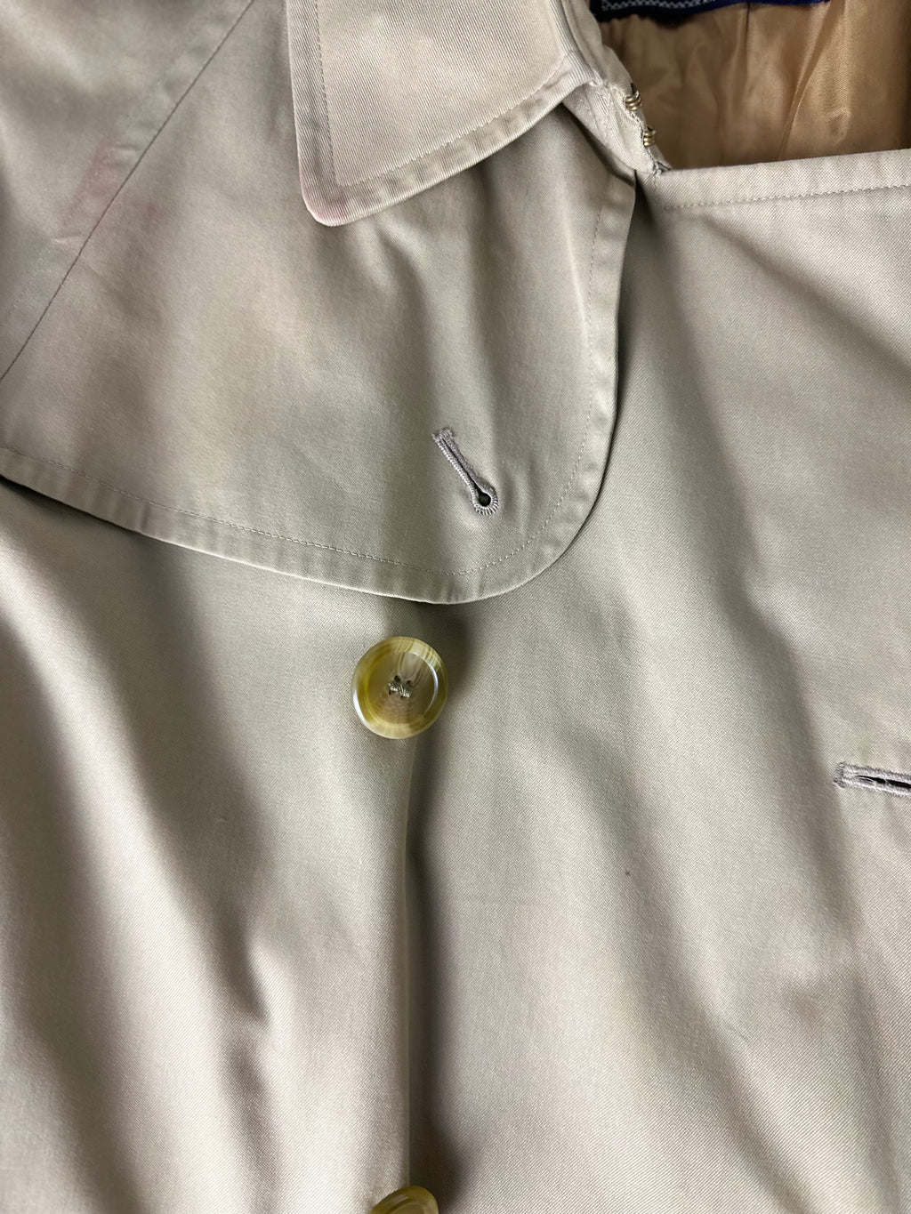Burberrys Trenchcoat (50/L) including Inlet