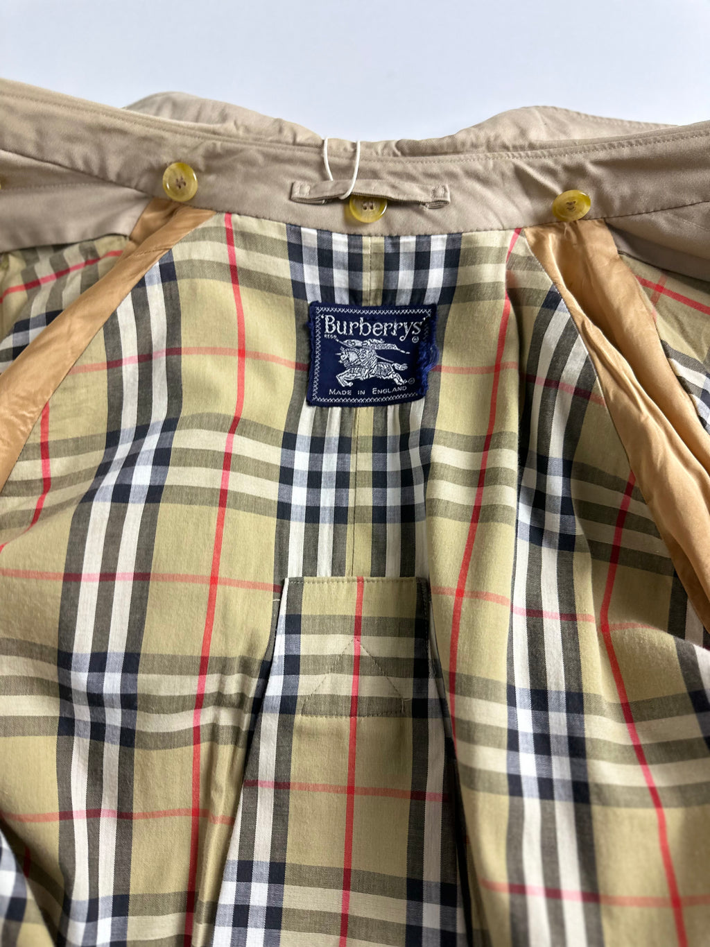 Burberrys Trenchcoat (12/M)