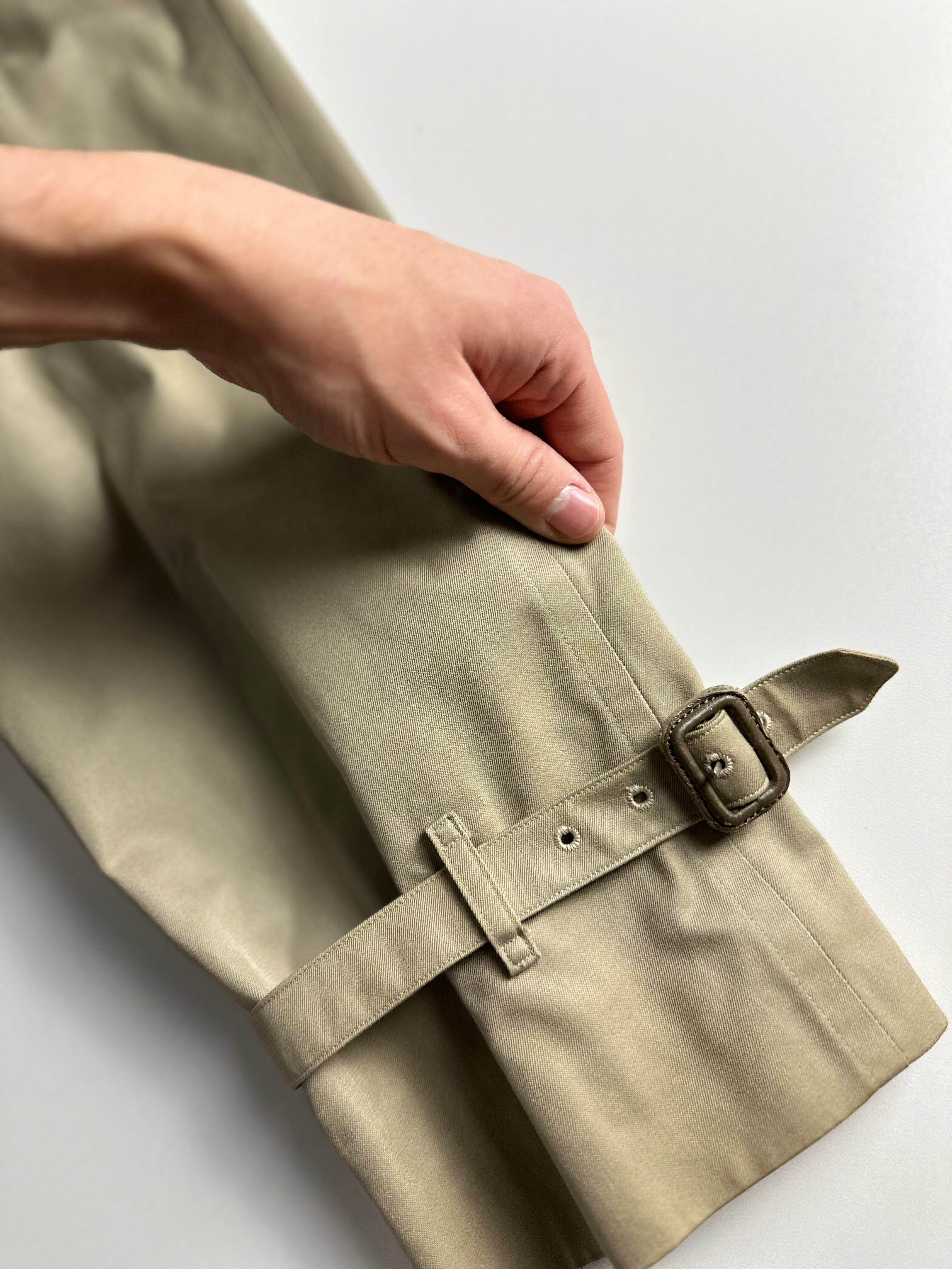 Burberrys Trenchcoat (52/L) including Inlet