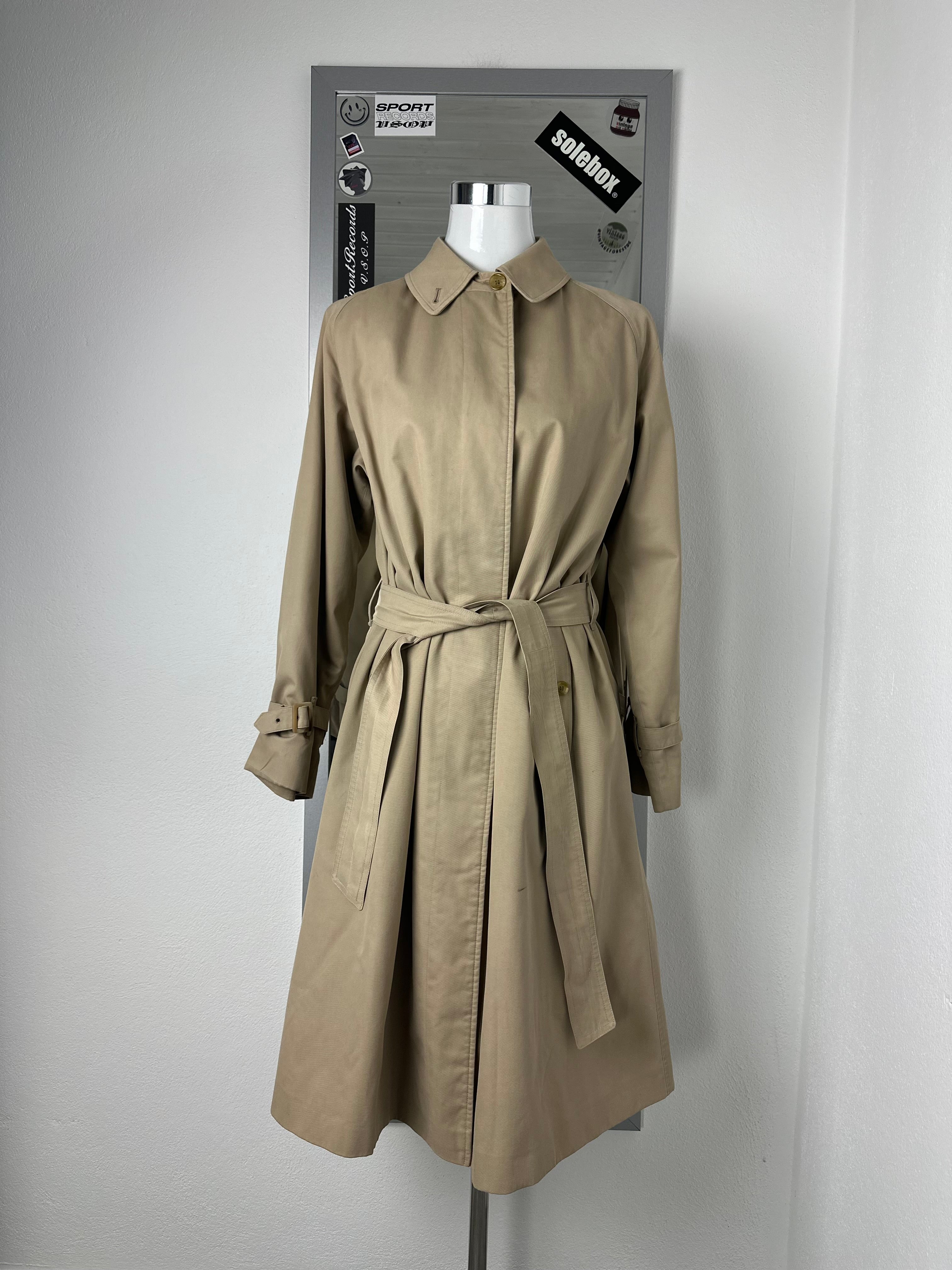 Burberrys Trenchcoat (14/L)