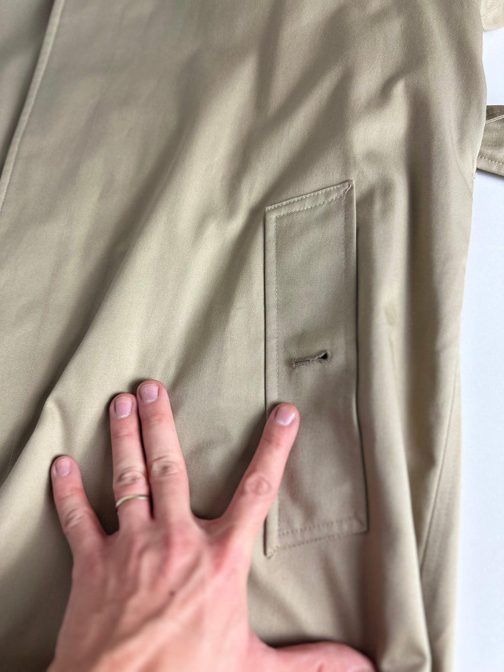 Burberrys Trenchcoat (10/S)