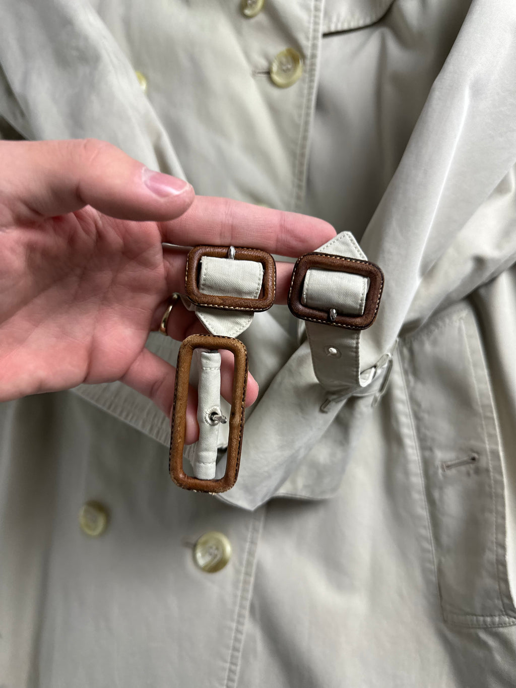 Burberrys Trenchcoat (10/S)