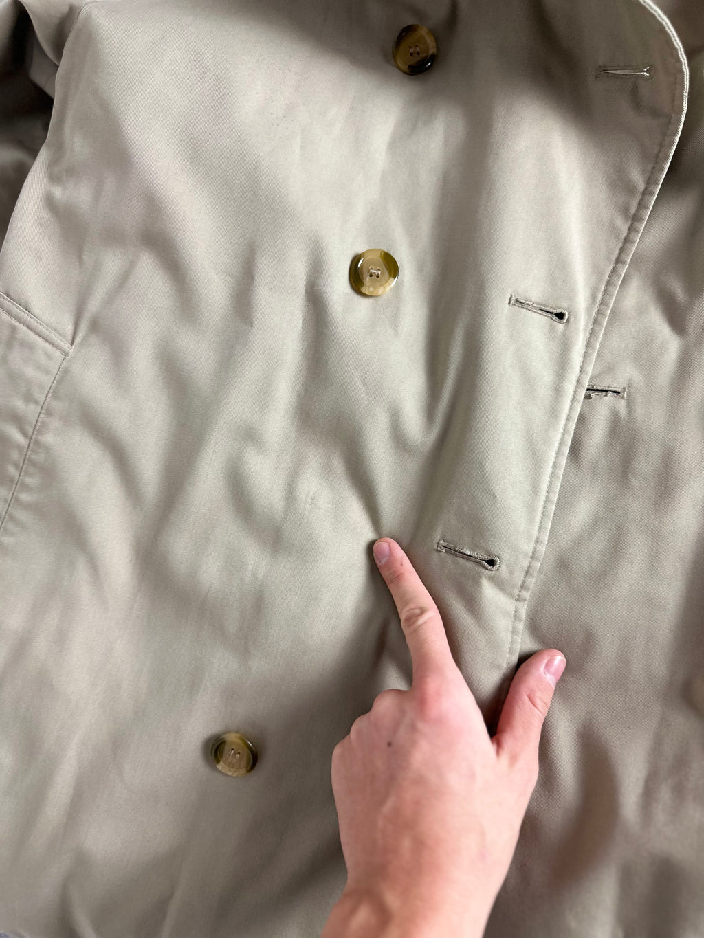 Burberrys Trenchcoat (16/XL) including Inlet