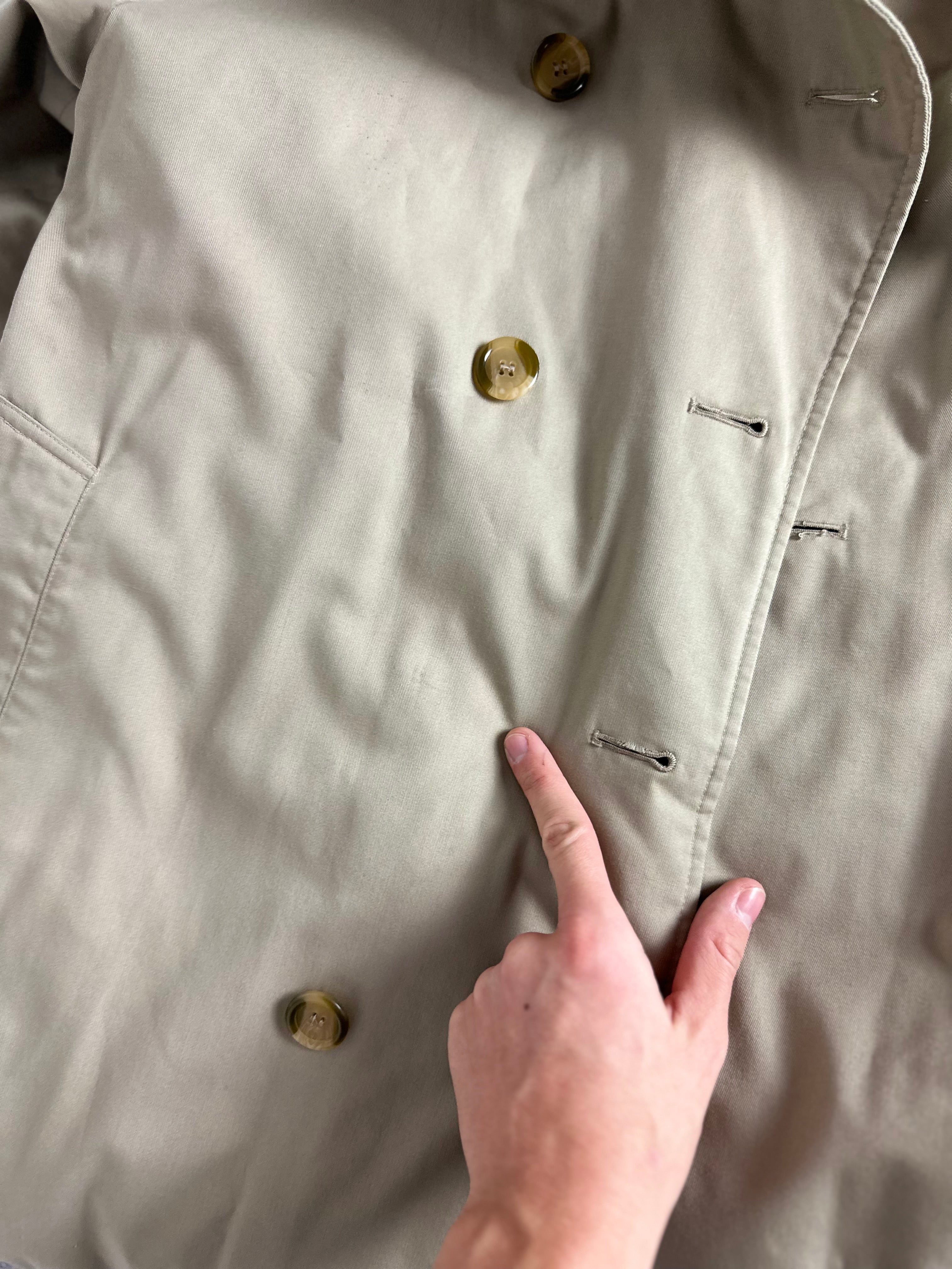 Burberrys Trenchcoat (16/XL) including Inlet