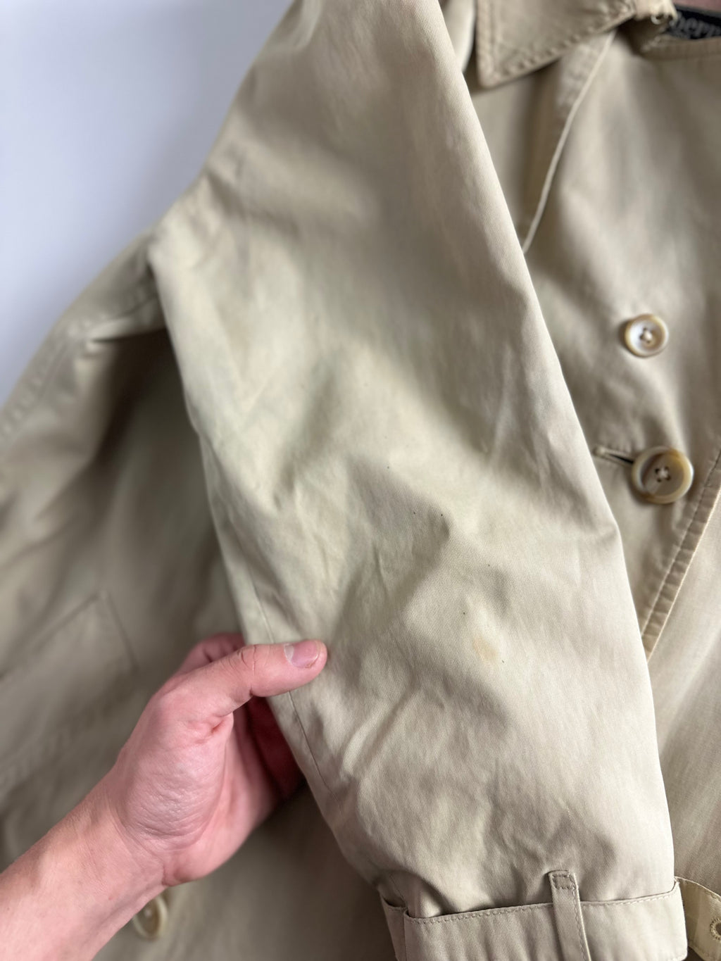 Burberrys Trenchcoat (10/S)