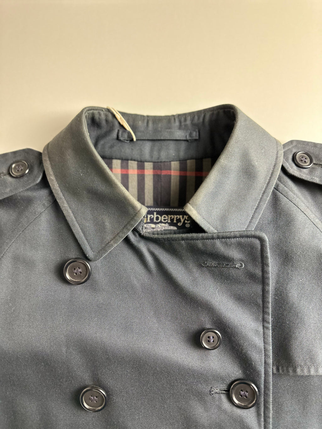 Burberrys Trenchcoat (10/S)
