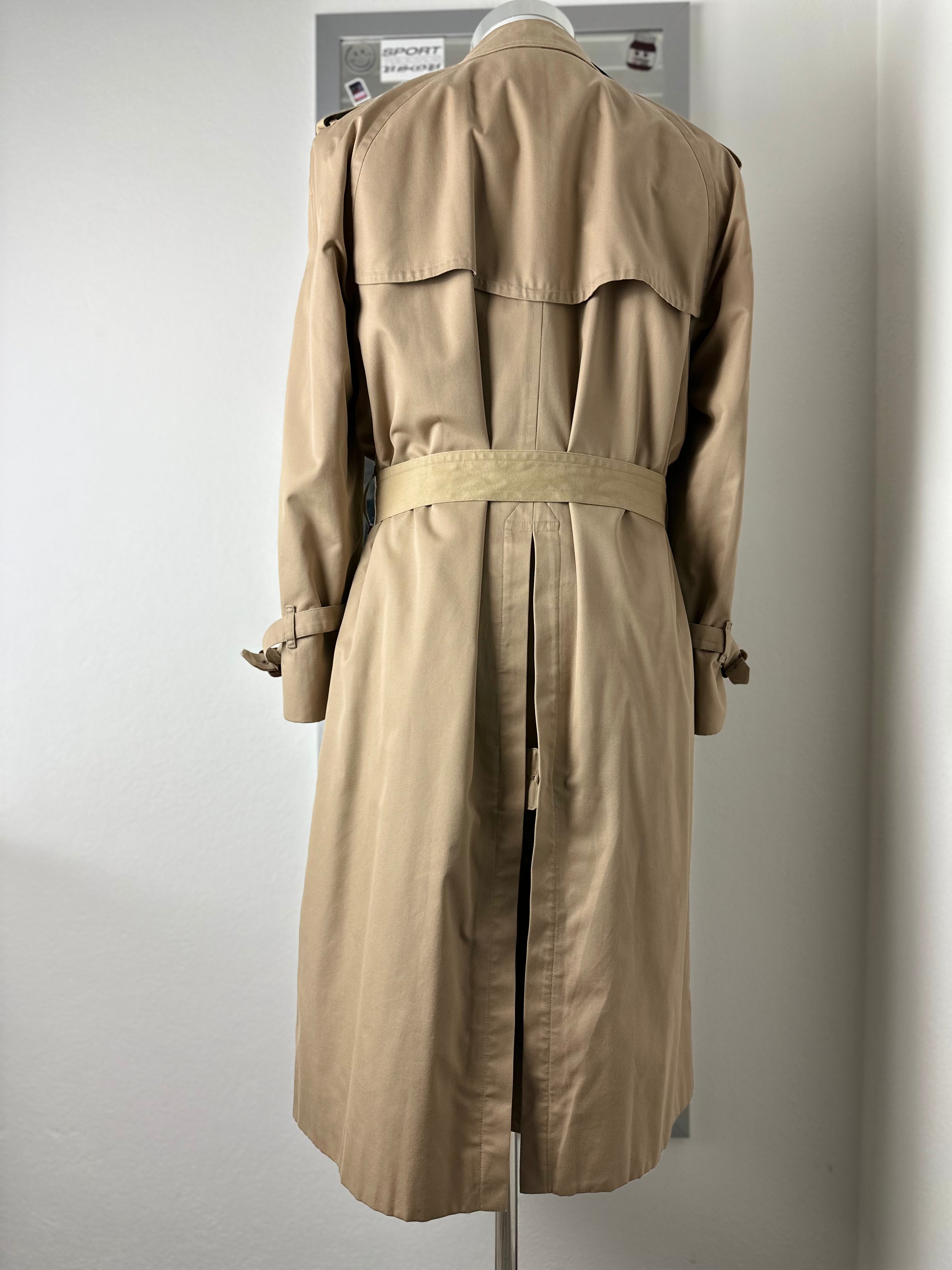 Burberrys Trenchcoat (46/S) including Inlet